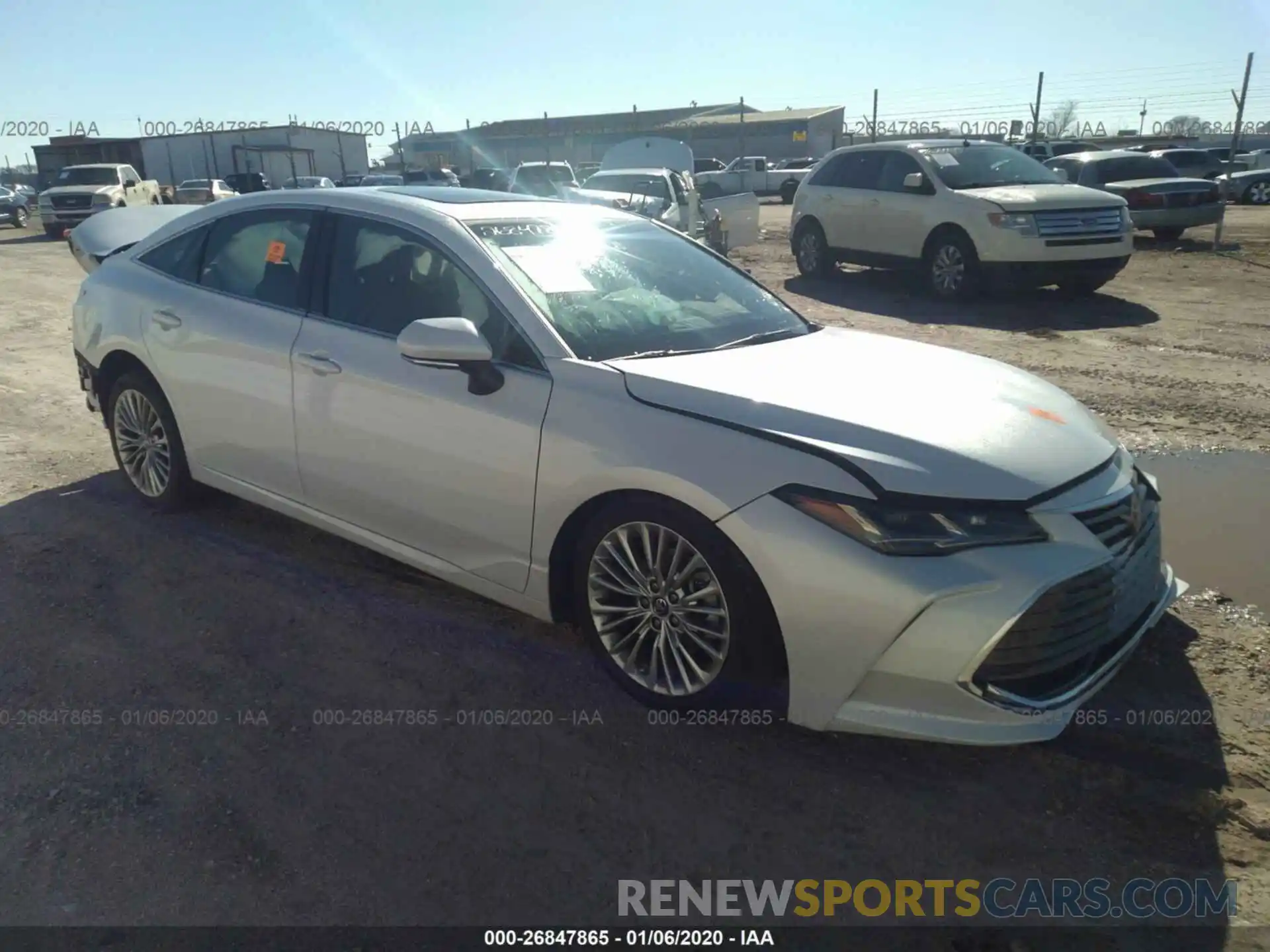 1 Photograph of a damaged car 4T1BZ1FB5KU007420 TOYOTA AVALON 2019