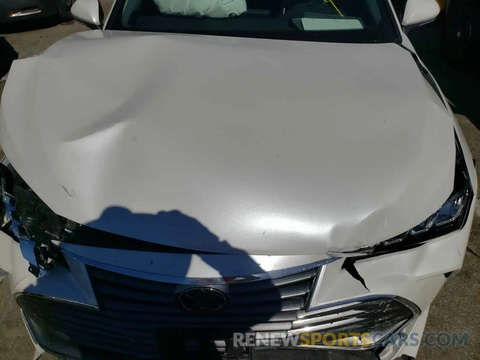 7 Photograph of a damaged car 4T1BZ1FB5KU008289 TOYOTA AVALON 2019