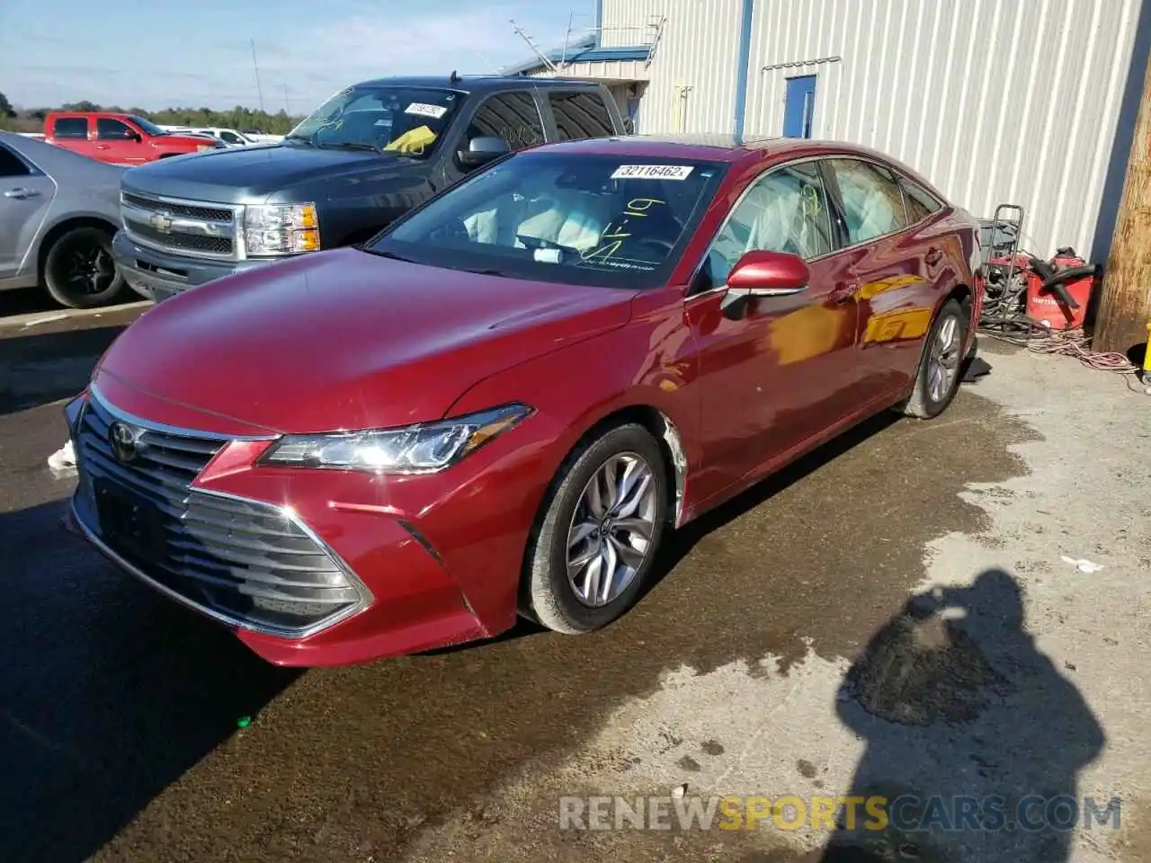 2 Photograph of a damaged car 4T1BZ1FB5KU008972 TOYOTA AVALON 2019