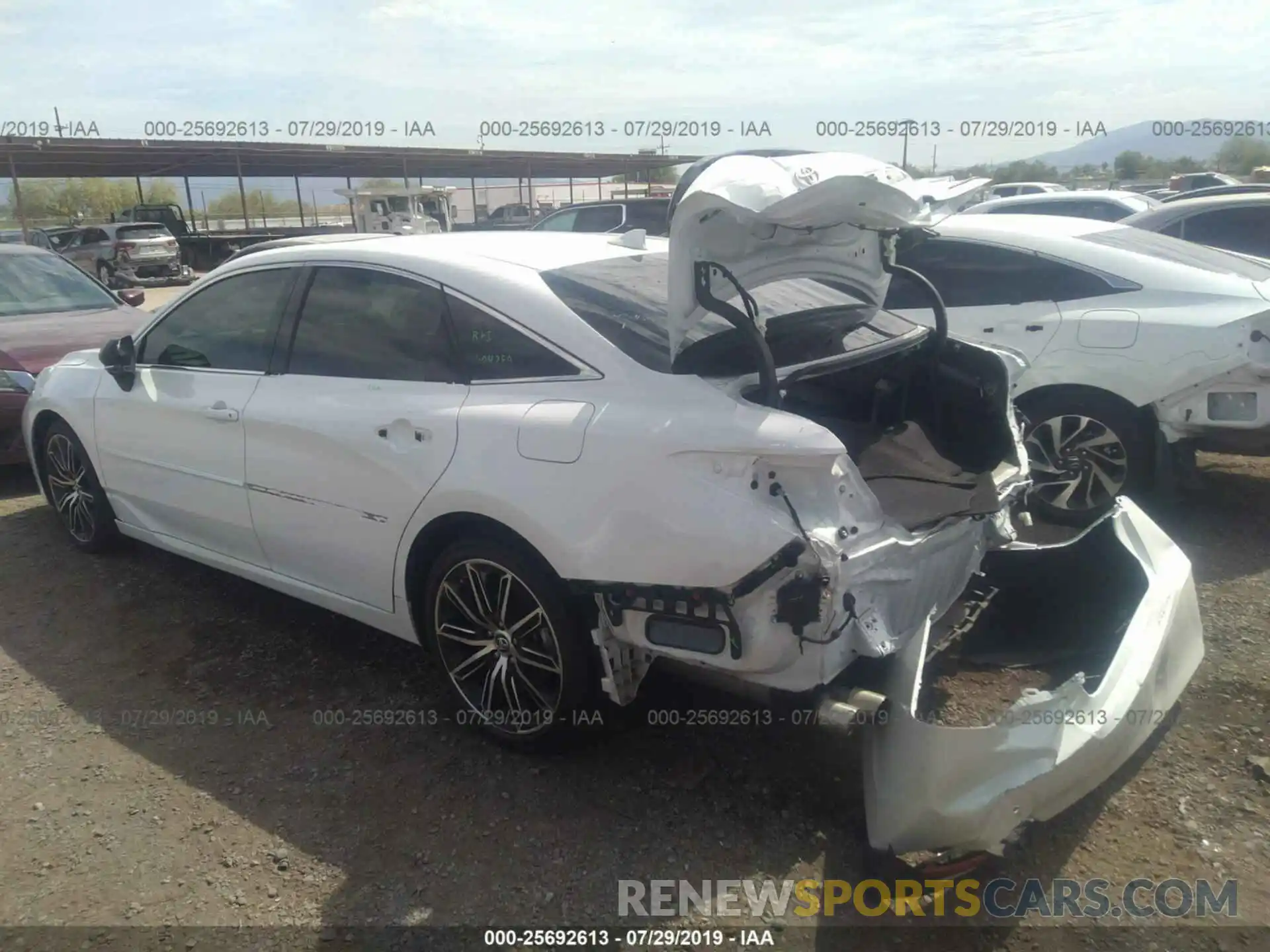 3 Photograph of a damaged car 4T1BZ1FB5KU009796 TOYOTA AVALON 2019