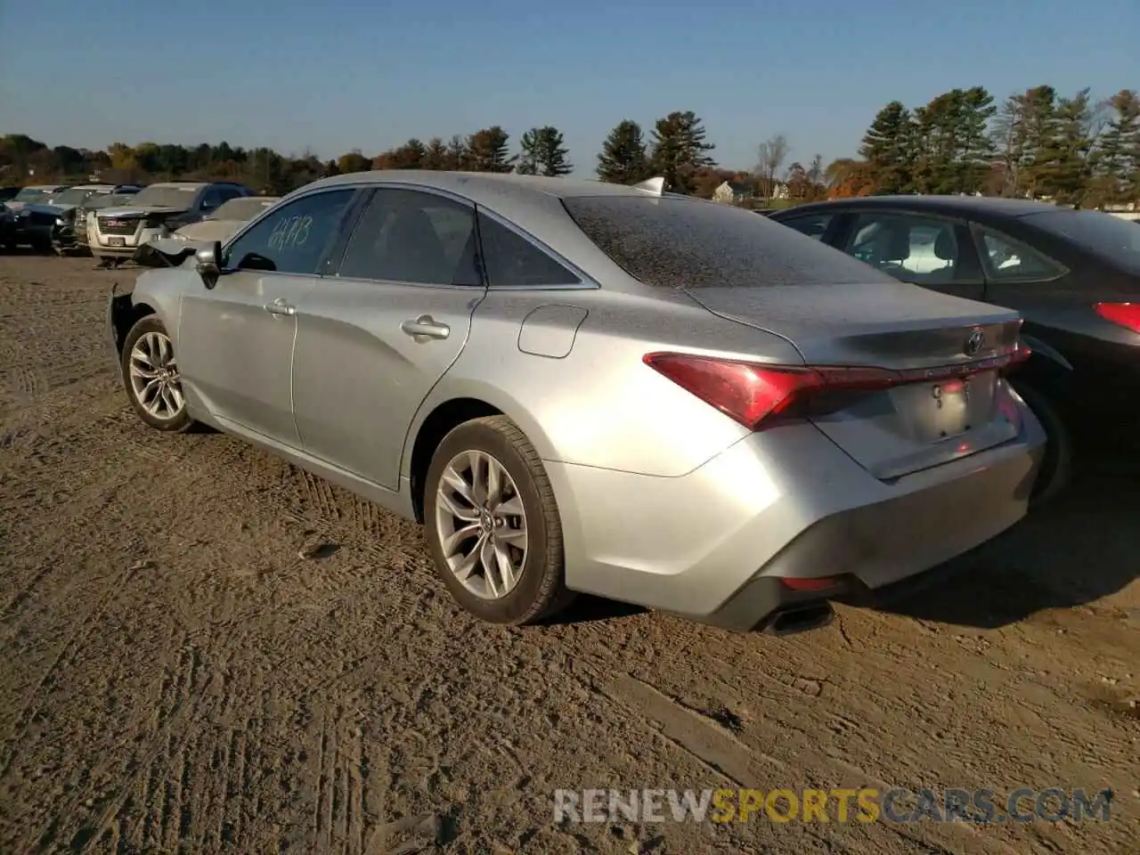 3 Photograph of a damaged car 4T1BZ1FB5KU010432 TOYOTA AVALON 2019