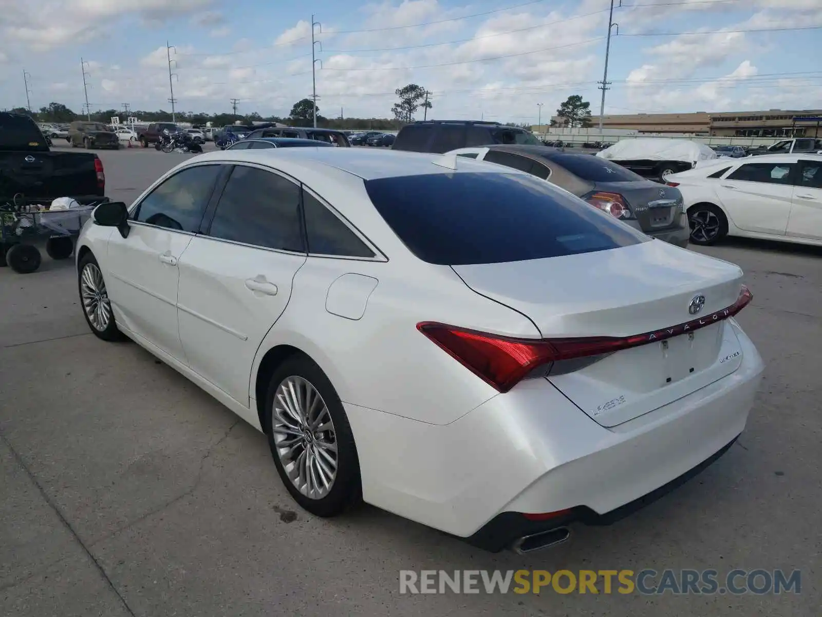 3 Photograph of a damaged car 4T1BZ1FB5KU010771 TOYOTA AVALON 2019