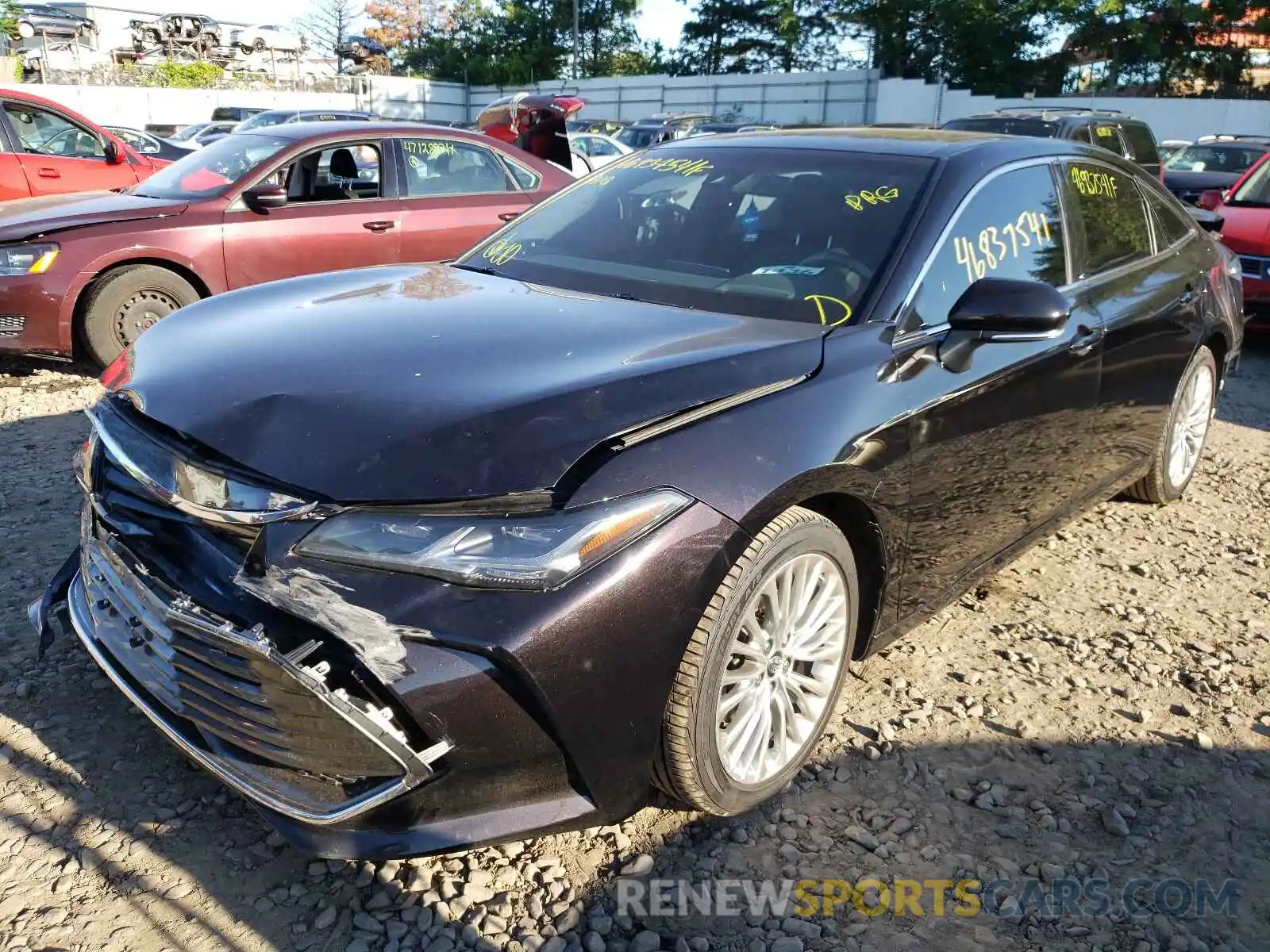 2 Photograph of a damaged car 4T1BZ1FB5KU011032 TOYOTA AVALON 2019