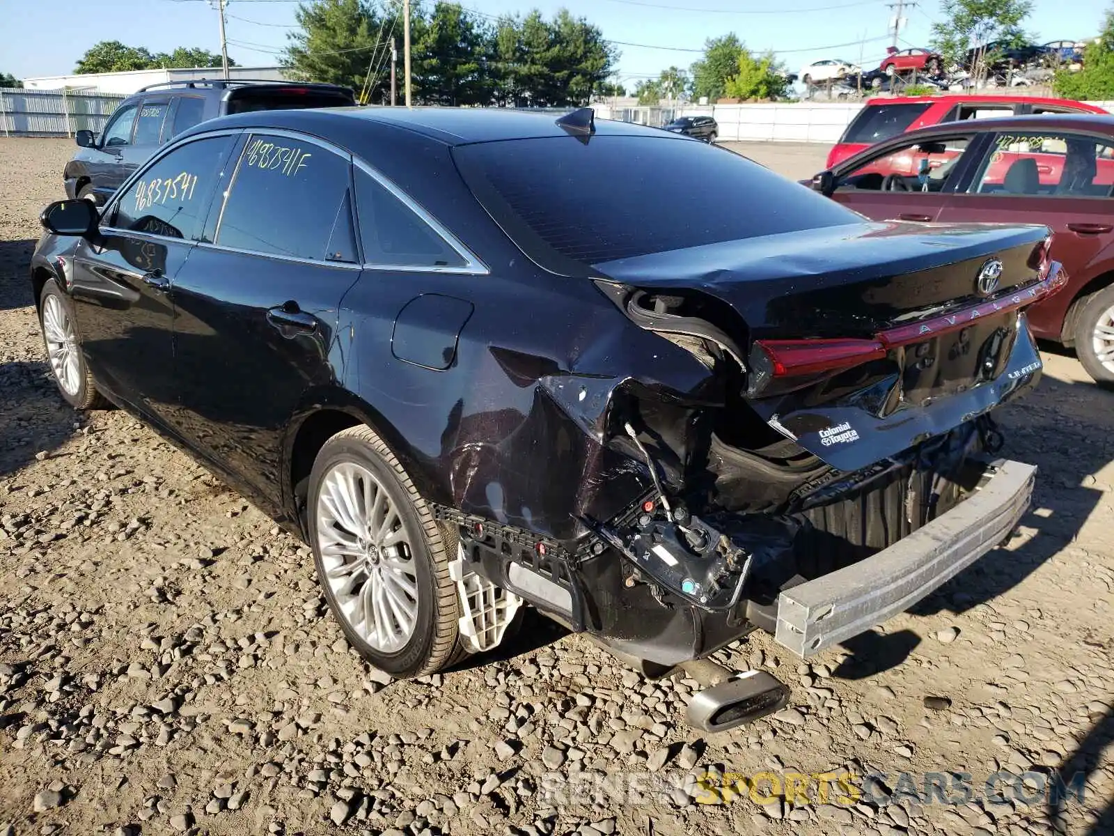 3 Photograph of a damaged car 4T1BZ1FB5KU011032 TOYOTA AVALON 2019