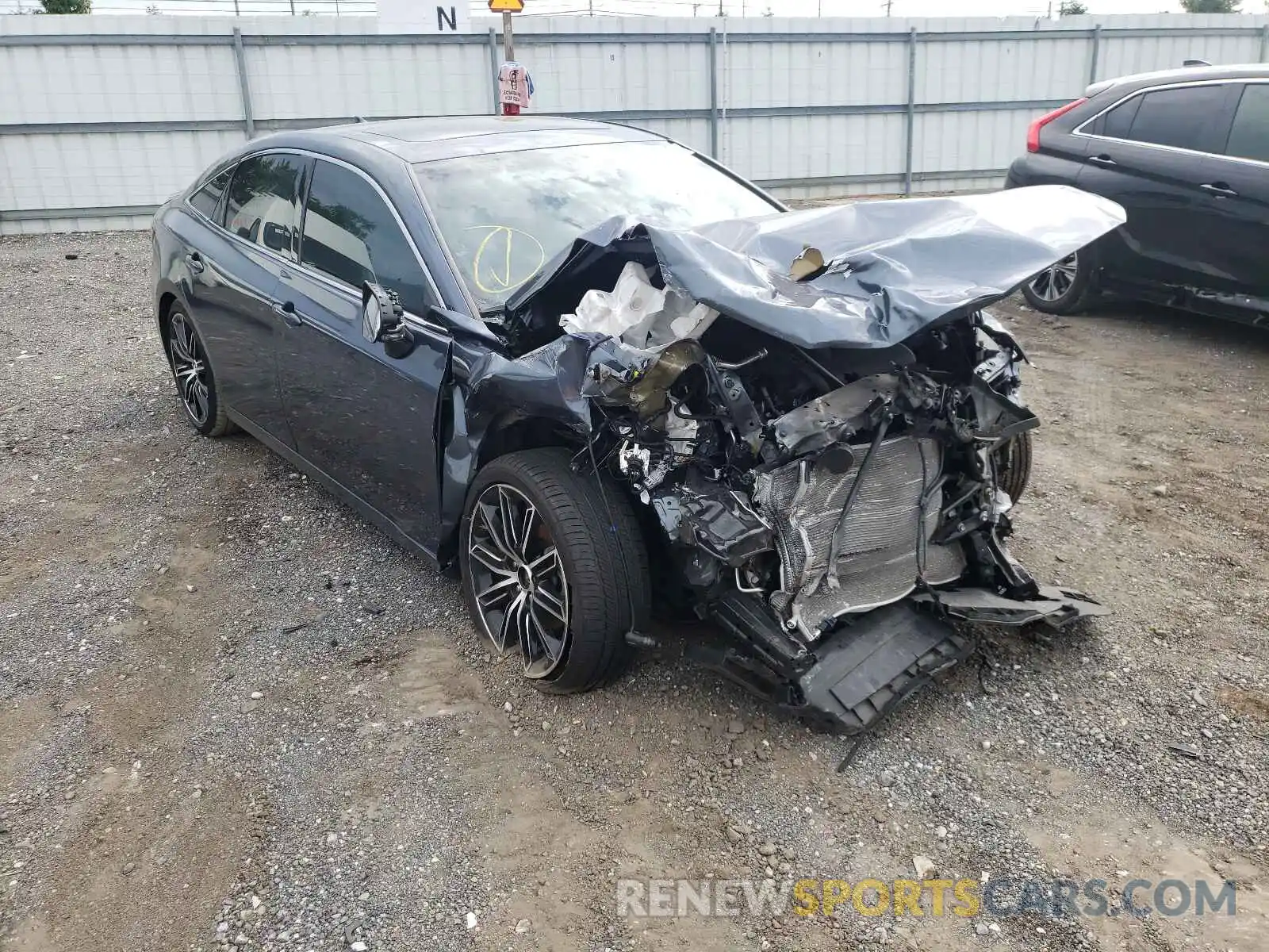 1 Photograph of a damaged car 4T1BZ1FB5KU016473 TOYOTA AVALON 2019