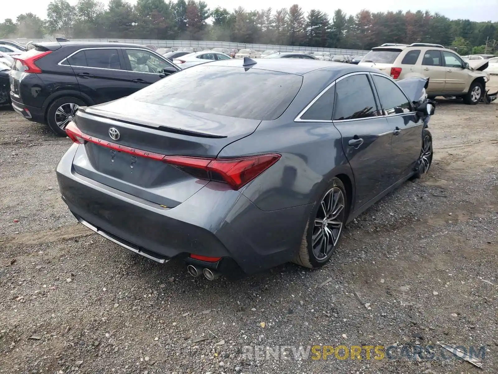 4 Photograph of a damaged car 4T1BZ1FB5KU016473 TOYOTA AVALON 2019