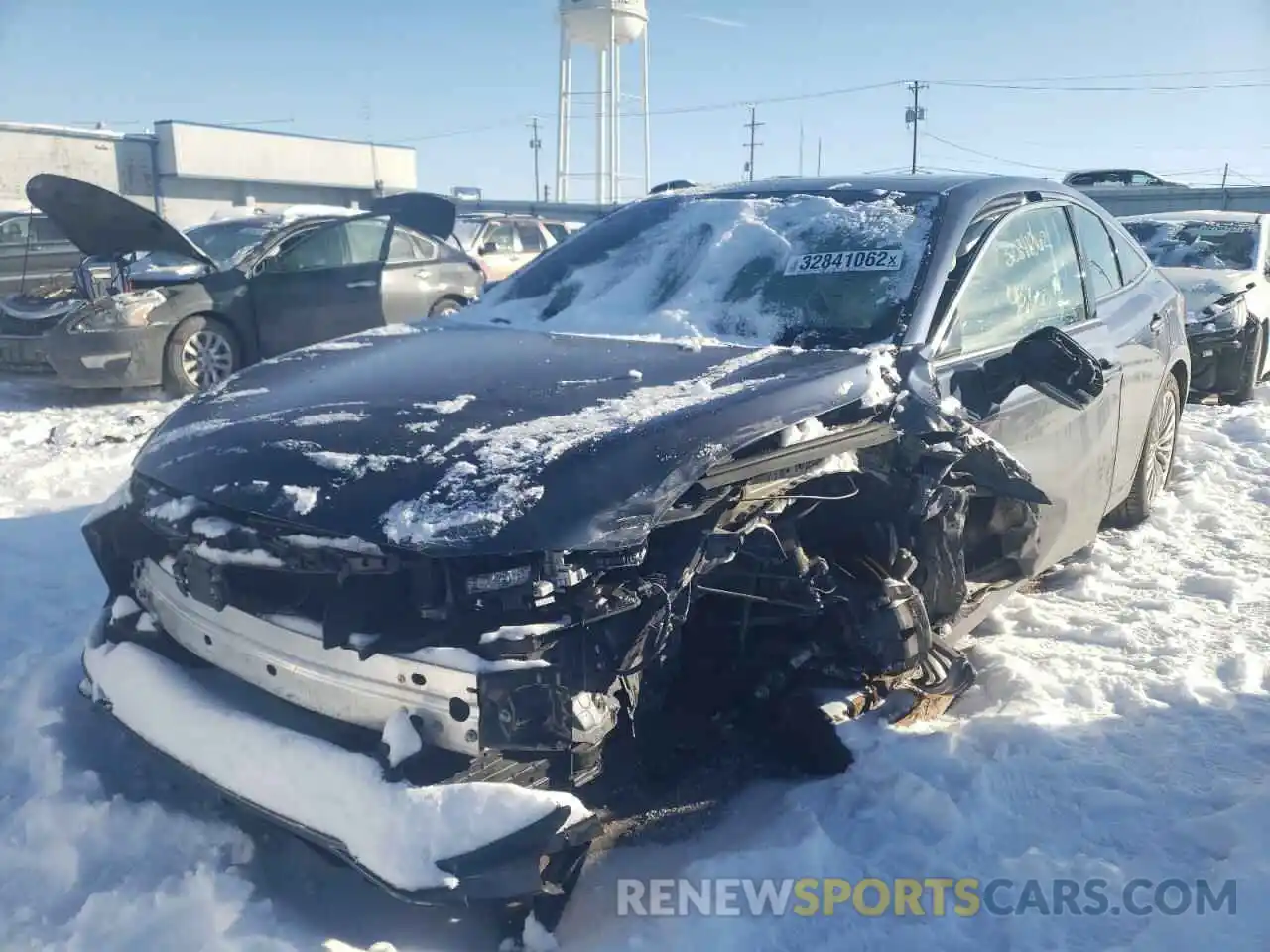 2 Photograph of a damaged car 4T1BZ1FB5KU016828 TOYOTA AVALON 2019