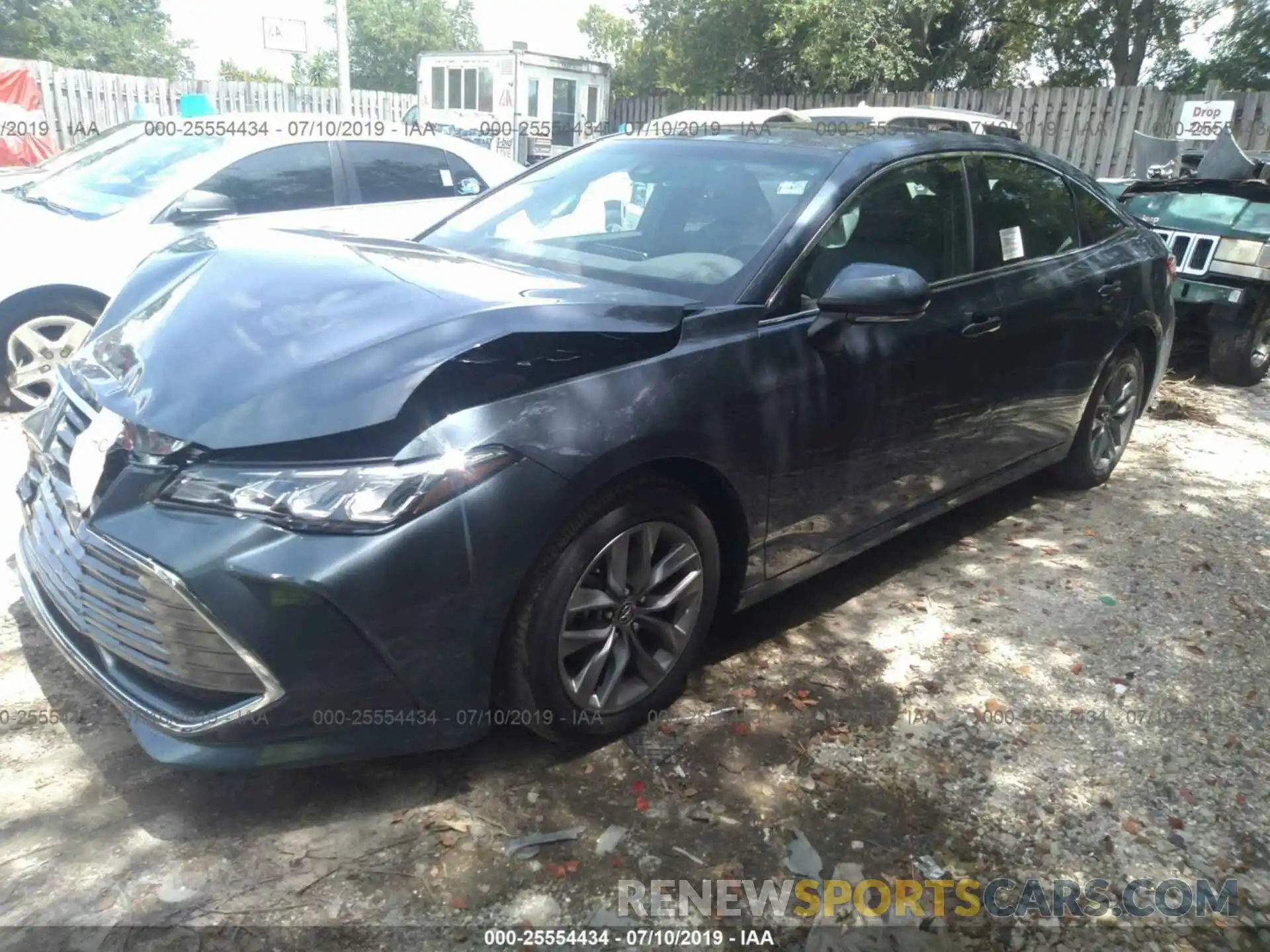 2 Photograph of a damaged car 4T1BZ1FB5KU020751 TOYOTA AVALON 2019