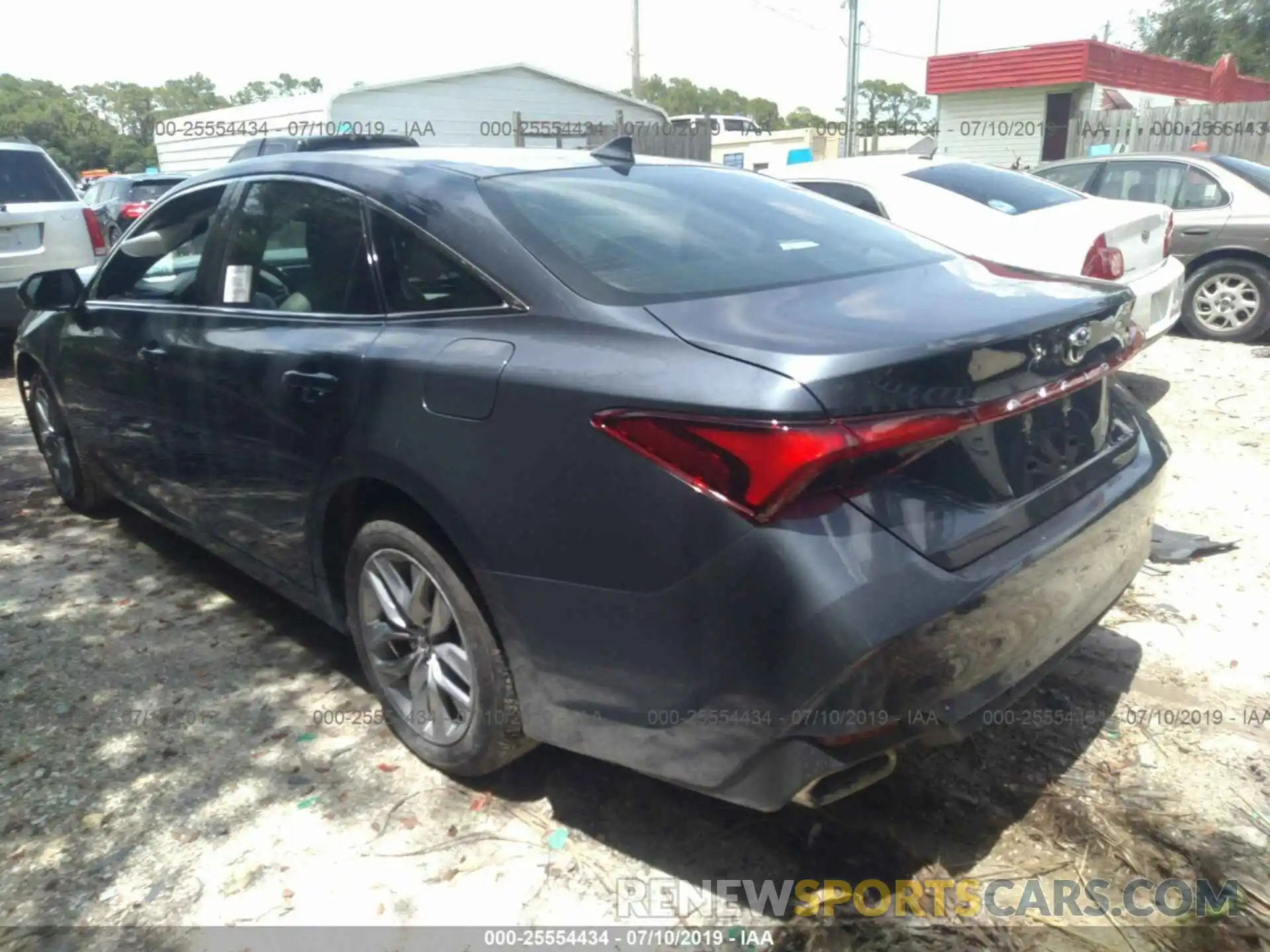 3 Photograph of a damaged car 4T1BZ1FB5KU020751 TOYOTA AVALON 2019