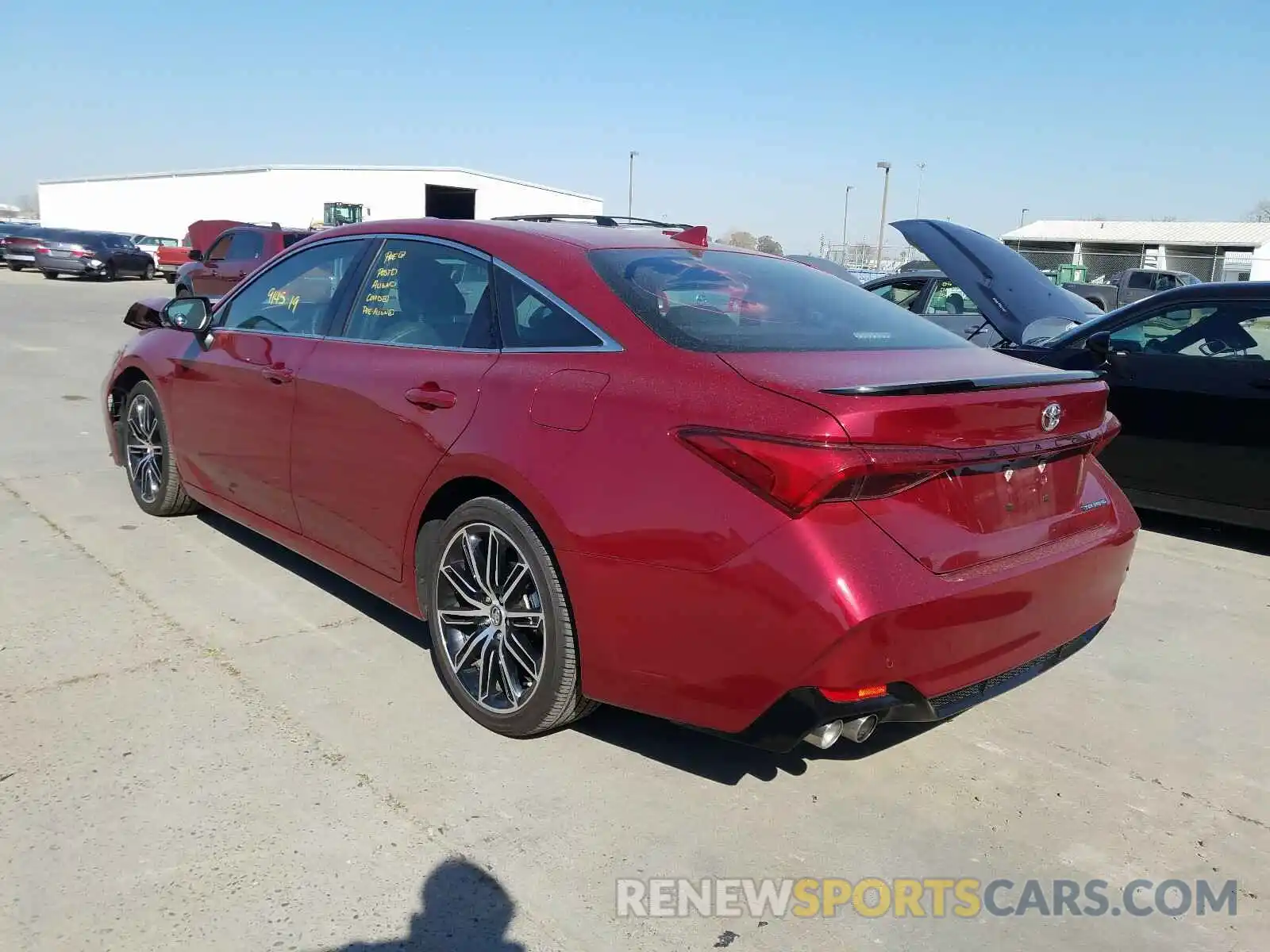 3 Photograph of a damaged car 4T1BZ1FB5KU021561 TOYOTA AVALON 2019