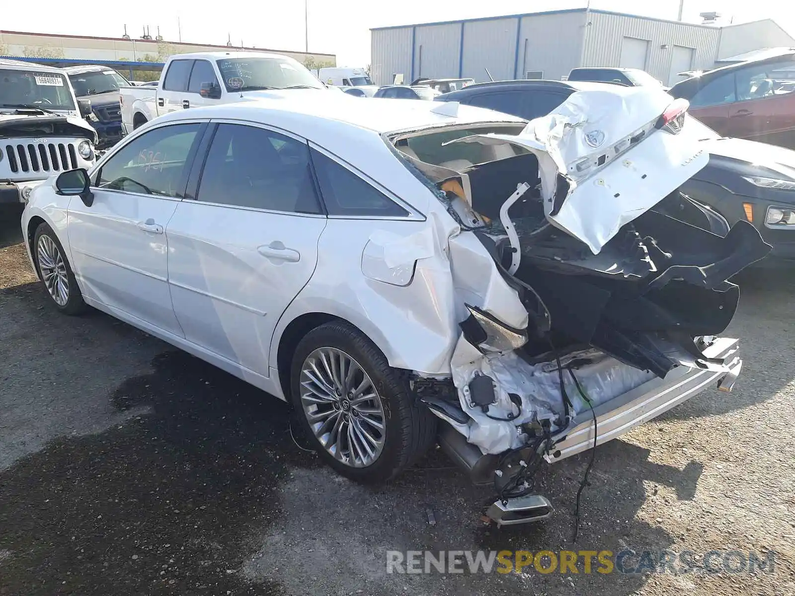 3 Photograph of a damaged car 4T1BZ1FB5KU025626 TOYOTA AVALON 2019