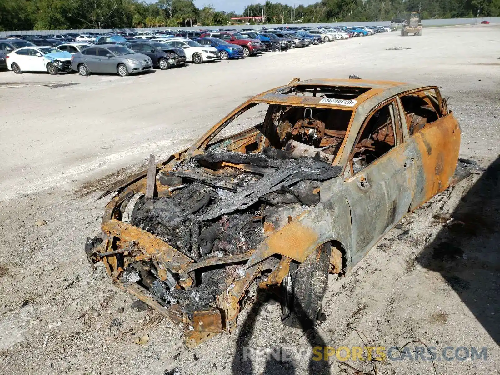 9 Photograph of a damaged car 4T1BZ1FB5KU026131 TOYOTA AVALON 2019