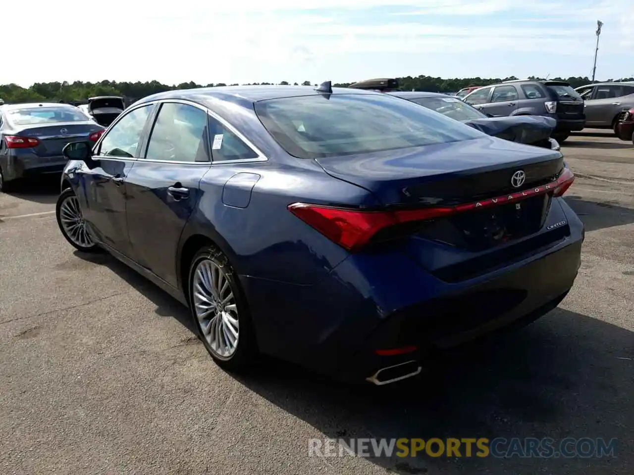 3 Photograph of a damaged car 4T1BZ1FB5KU026839 TOYOTA AVALON 2019