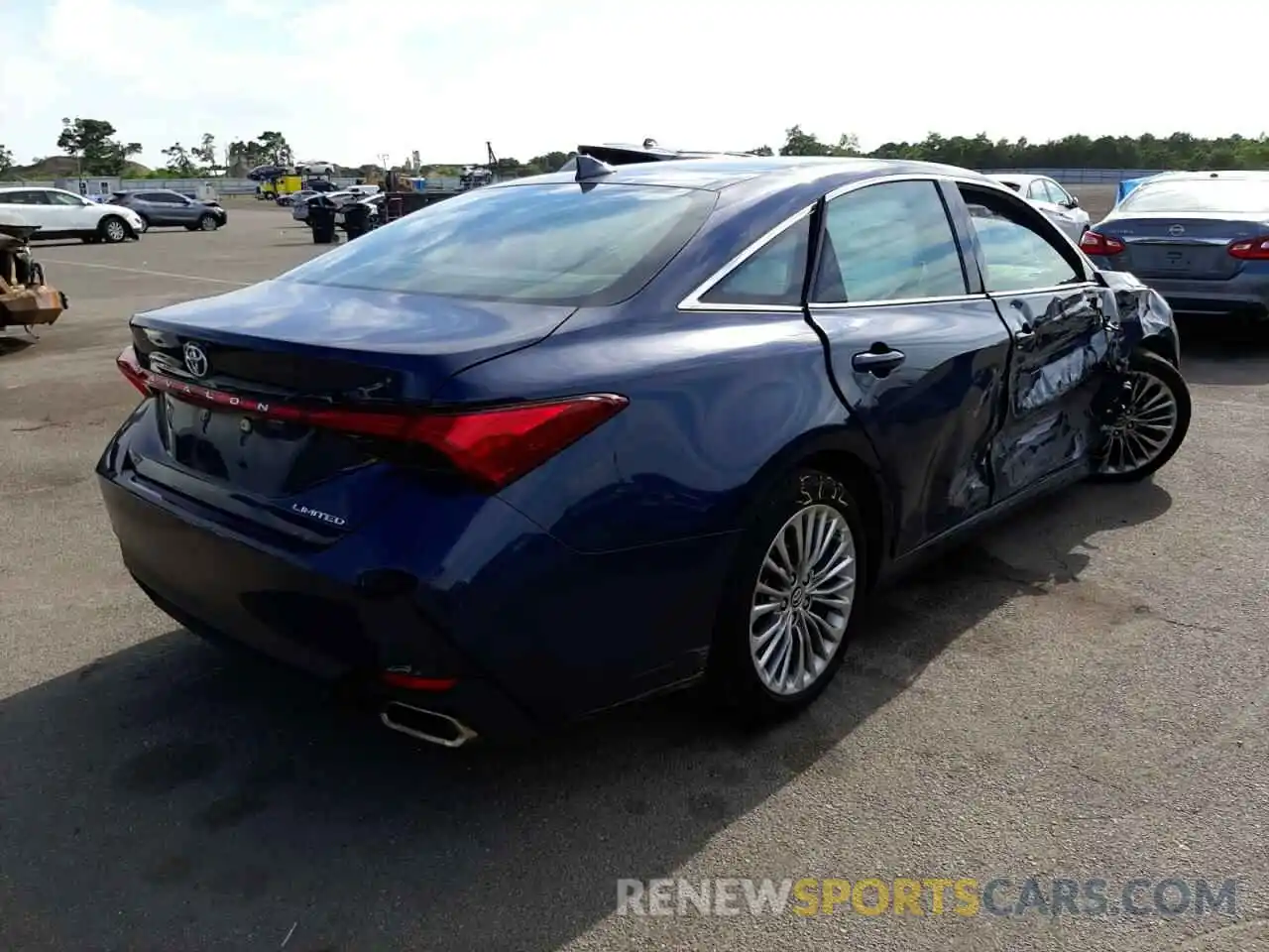 4 Photograph of a damaged car 4T1BZ1FB5KU026839 TOYOTA AVALON 2019