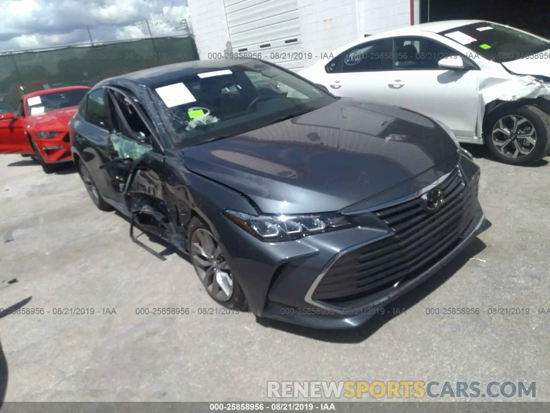 1 Photograph of a damaged car 4T1BZ1FB5KU027117 TOYOTA AVALON 2019