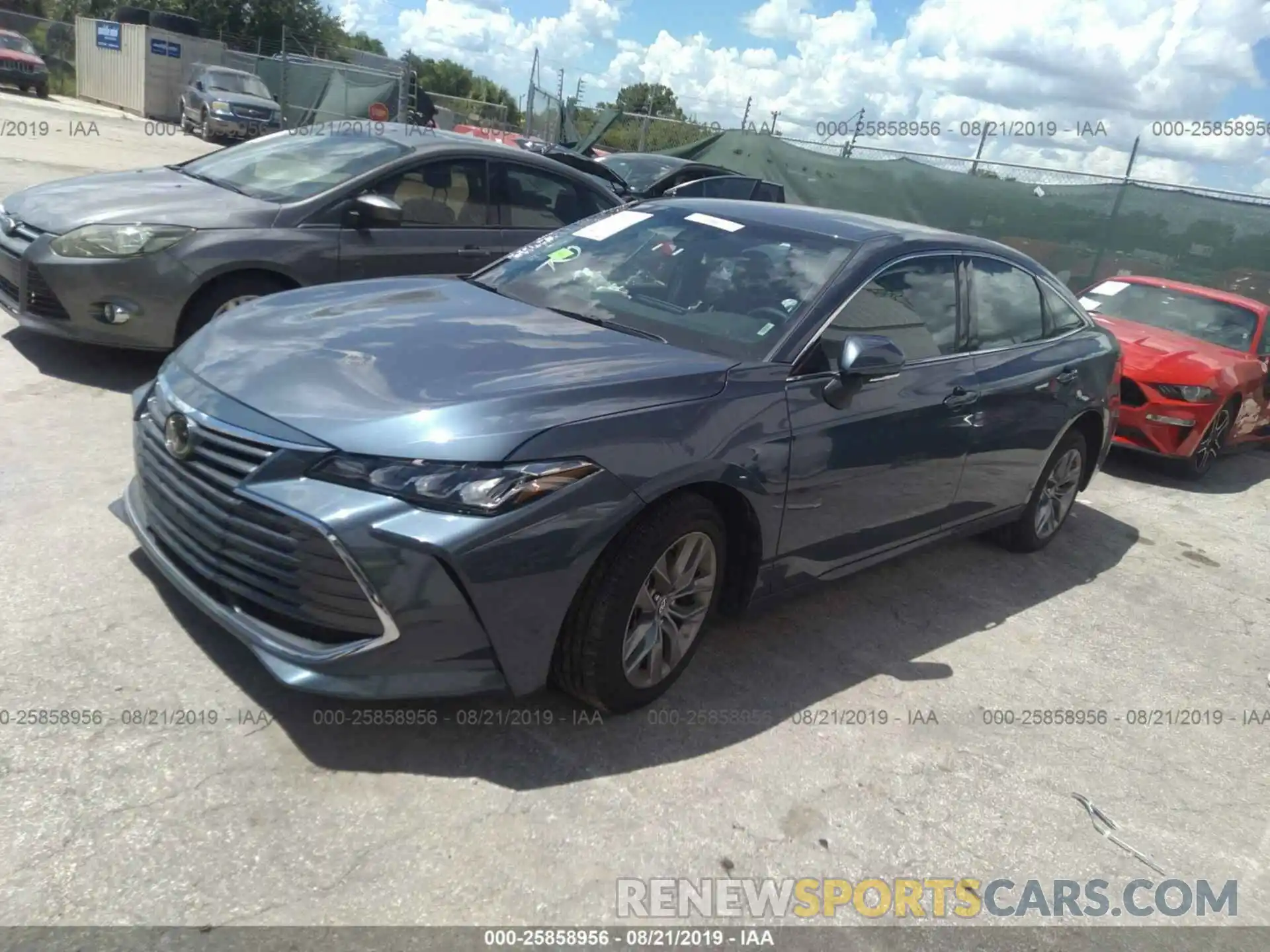 2 Photograph of a damaged car 4T1BZ1FB5KU027117 TOYOTA AVALON 2019