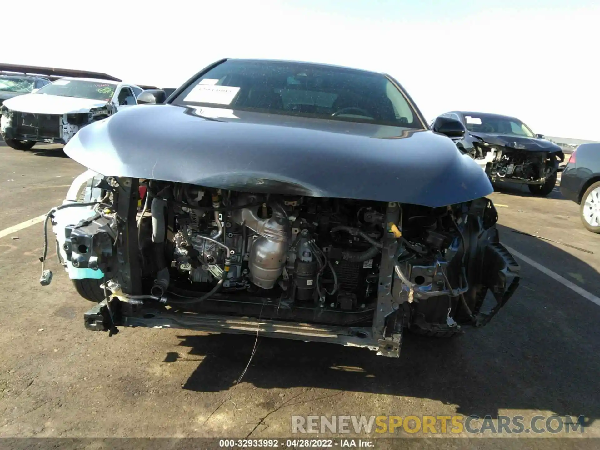 6 Photograph of a damaged car 4T1BZ1FB5KU028199 TOYOTA AVALON 2019