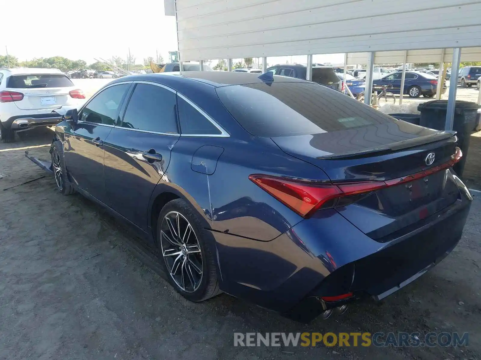 3 Photograph of a damaged car 4T1BZ1FB5KU032091 TOYOTA AVALON 2019