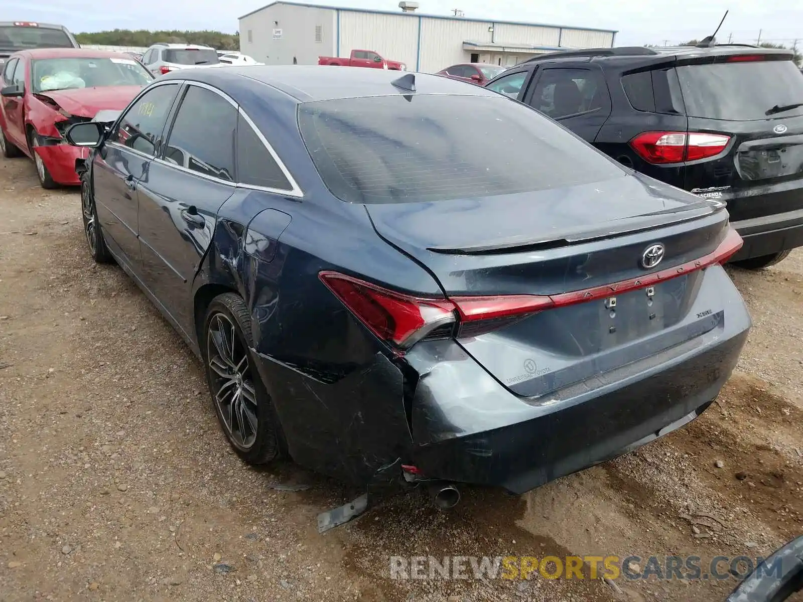 3 Photograph of a damaged car 4T1BZ1FB5KU036237 TOYOTA AVALON 2019