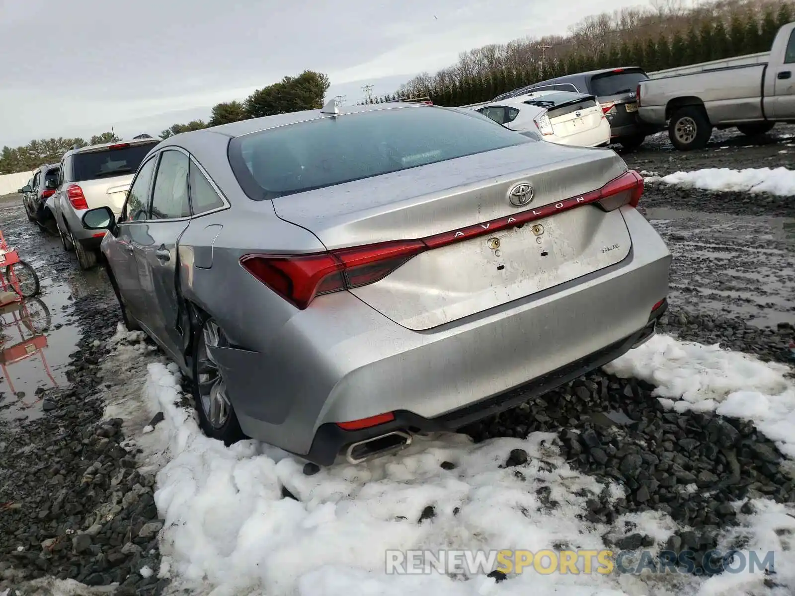 3 Фотография поврежденного автомобиля 4T1BZ1FB5KU036609 TOYOTA AVALON 2019