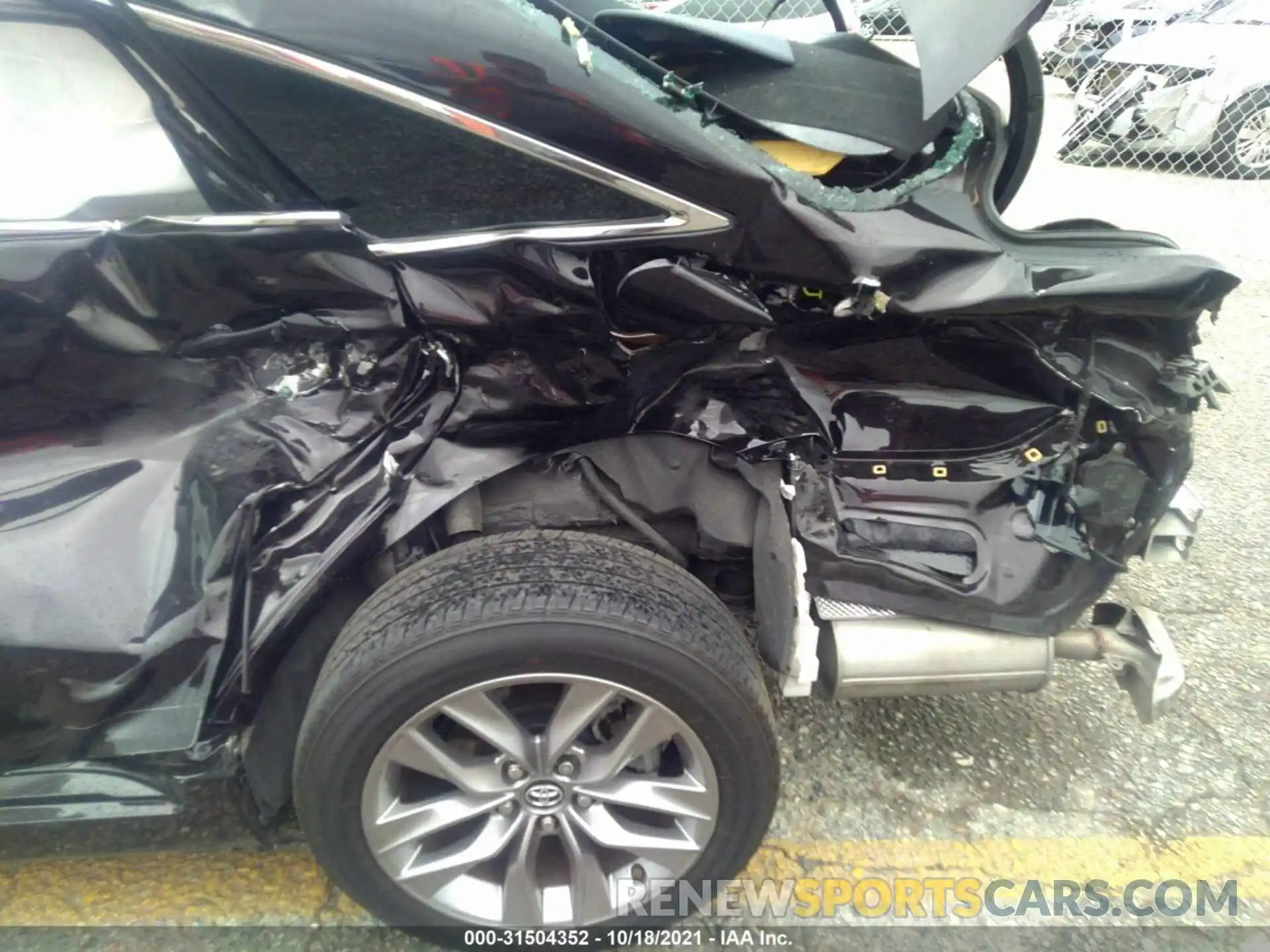 6 Photograph of a damaged car 4T1BZ1FB6KU001299 TOYOTA AVALON 2019