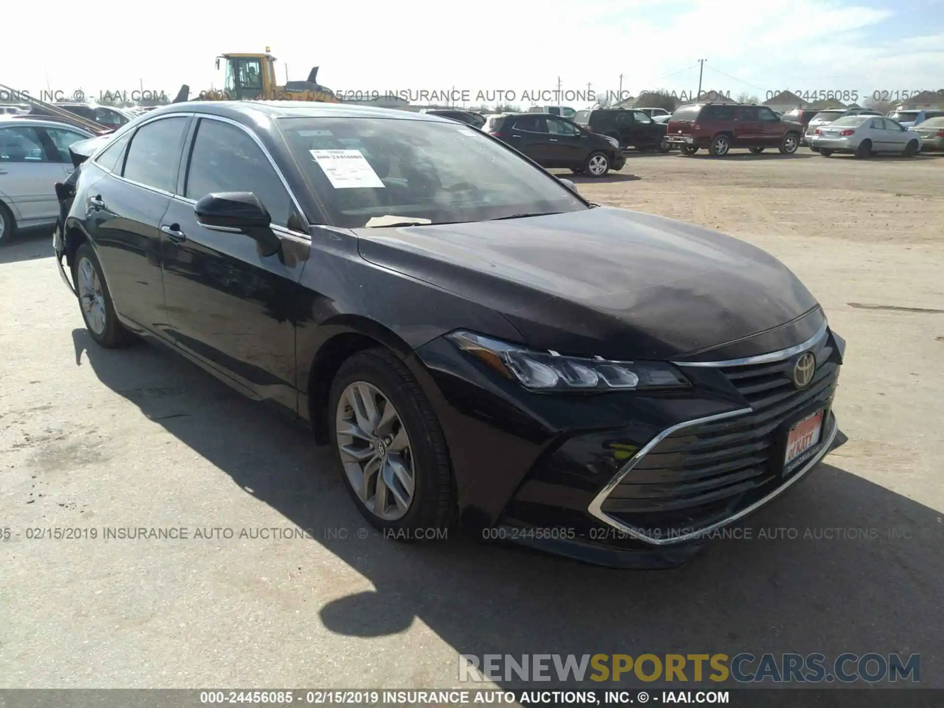 1 Photograph of a damaged car 4T1BZ1FB6KU002128 TOYOTA AVALON 2019