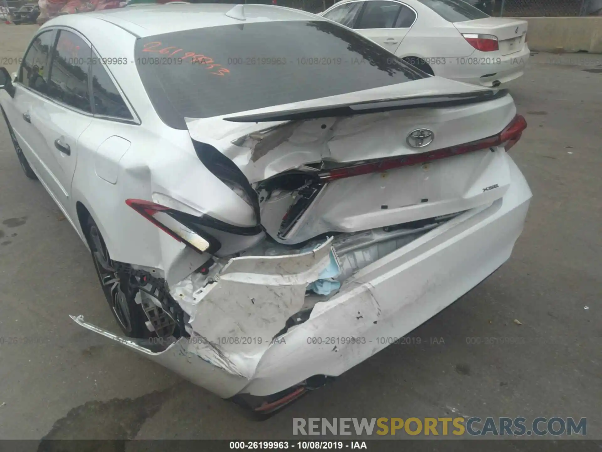 6 Photograph of a damaged car 4T1BZ1FB6KU002355 TOYOTA AVALON 2019