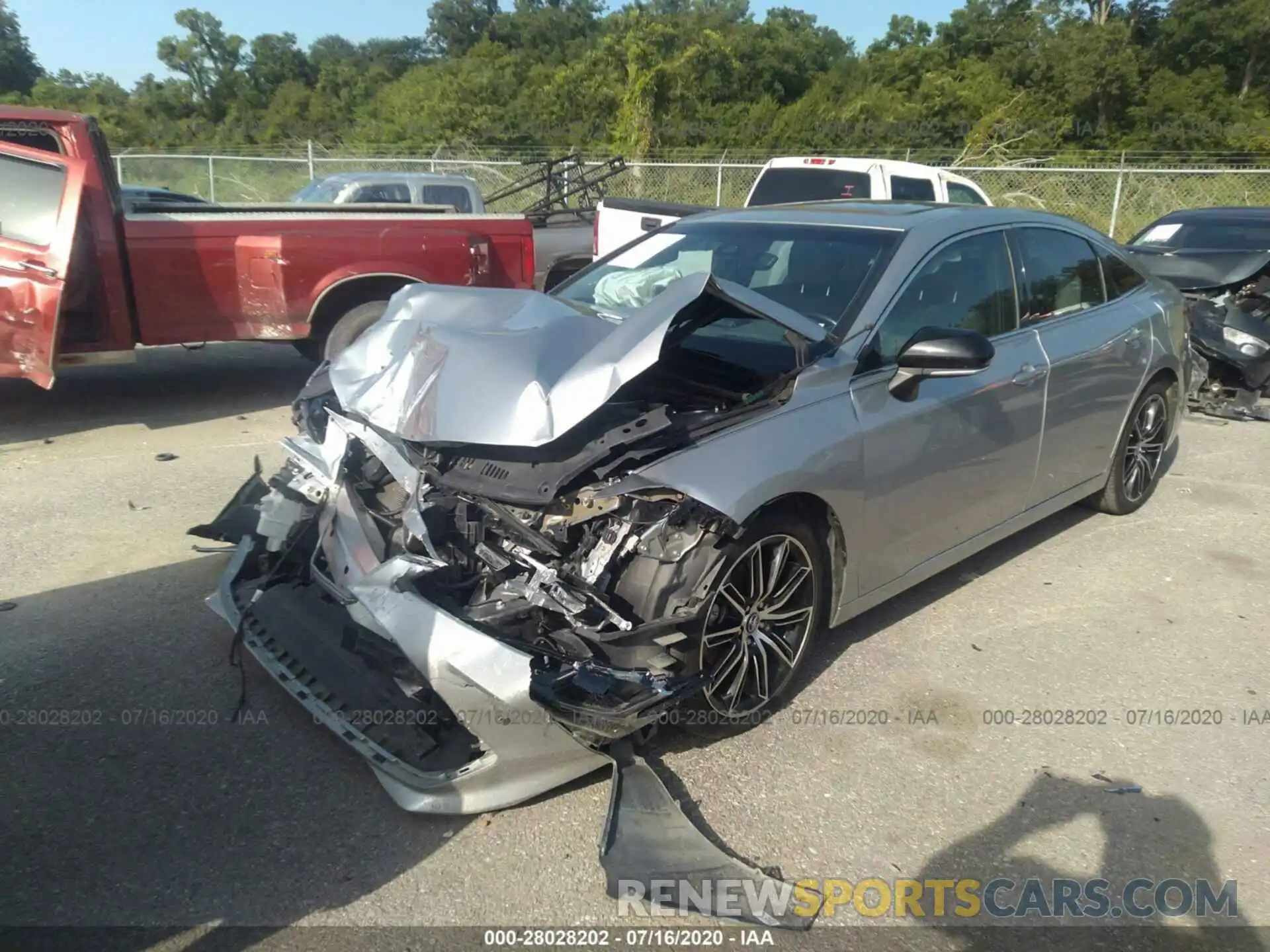 2 Photograph of a damaged car 4T1BZ1FB6KU003327 TOYOTA AVALON 2019