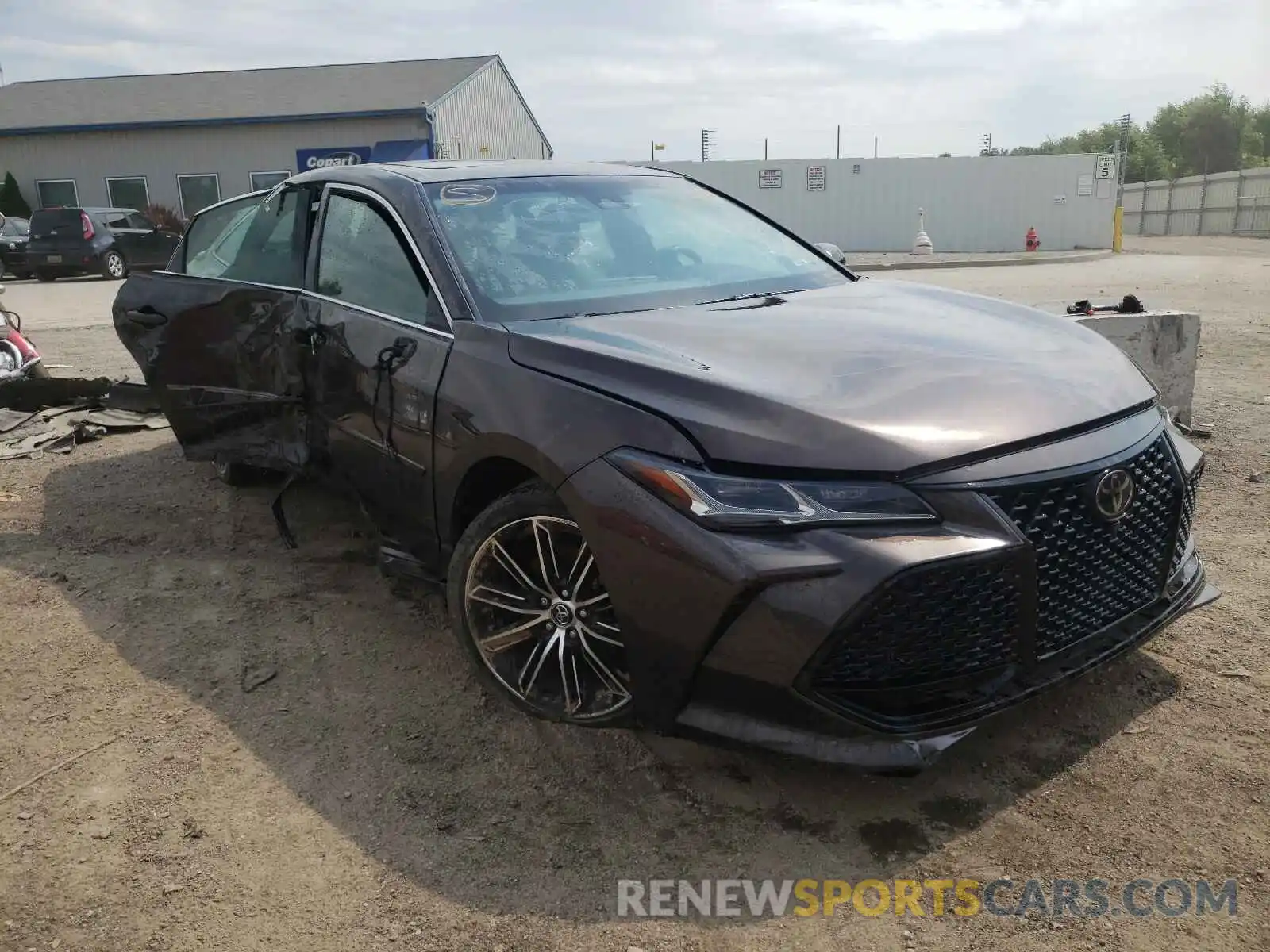 1 Photograph of a damaged car 4T1BZ1FB6KU005658 TOYOTA AVALON 2019