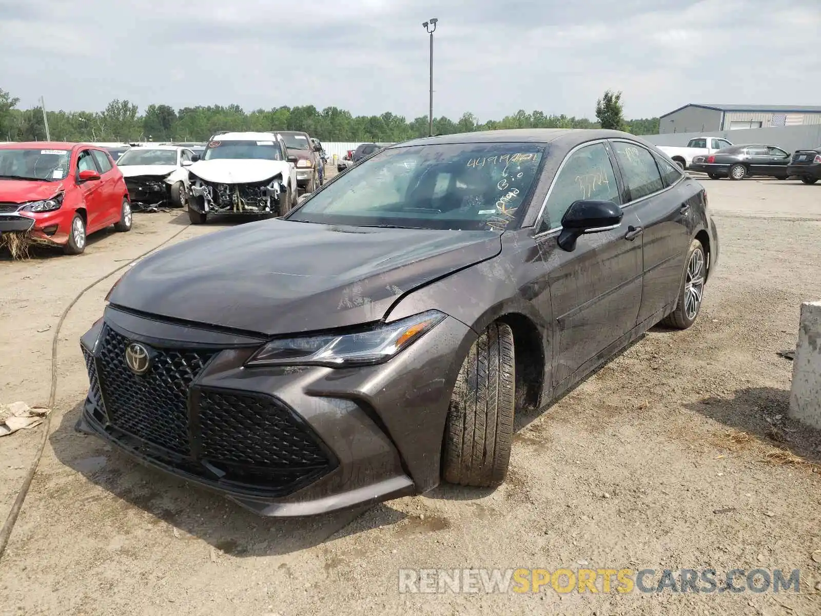 2 Photograph of a damaged car 4T1BZ1FB6KU005658 TOYOTA AVALON 2019