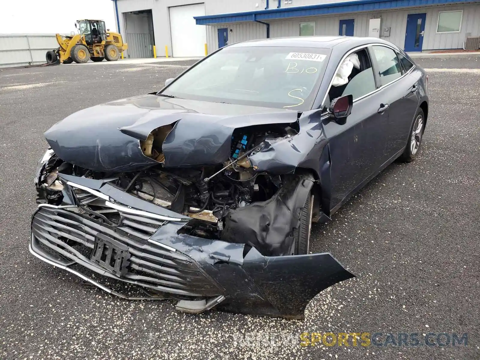 2 Photograph of a damaged car 4T1BZ1FB6KU006261 TOYOTA AVALON 2019