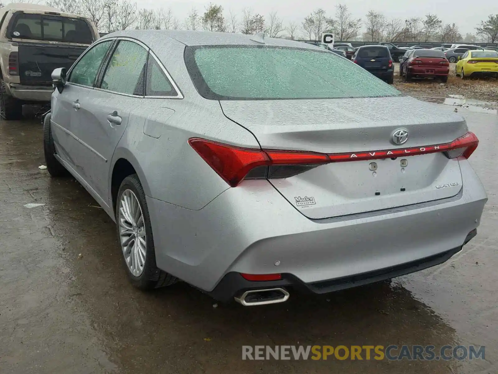 3 Photograph of a damaged car 4T1BZ1FB6KU006275 TOYOTA AVALON 2019