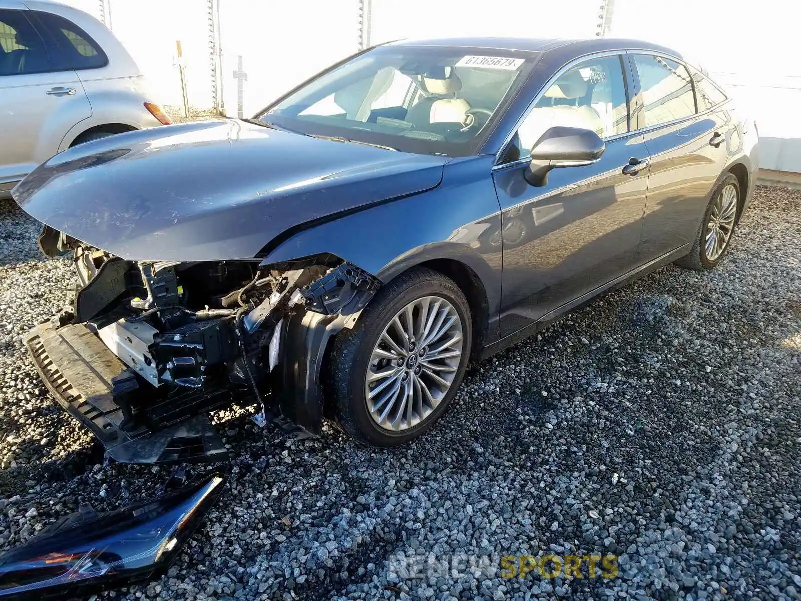 2 Photograph of a damaged car 4T1BZ1FB6KU006308 TOYOTA AVALON 2019