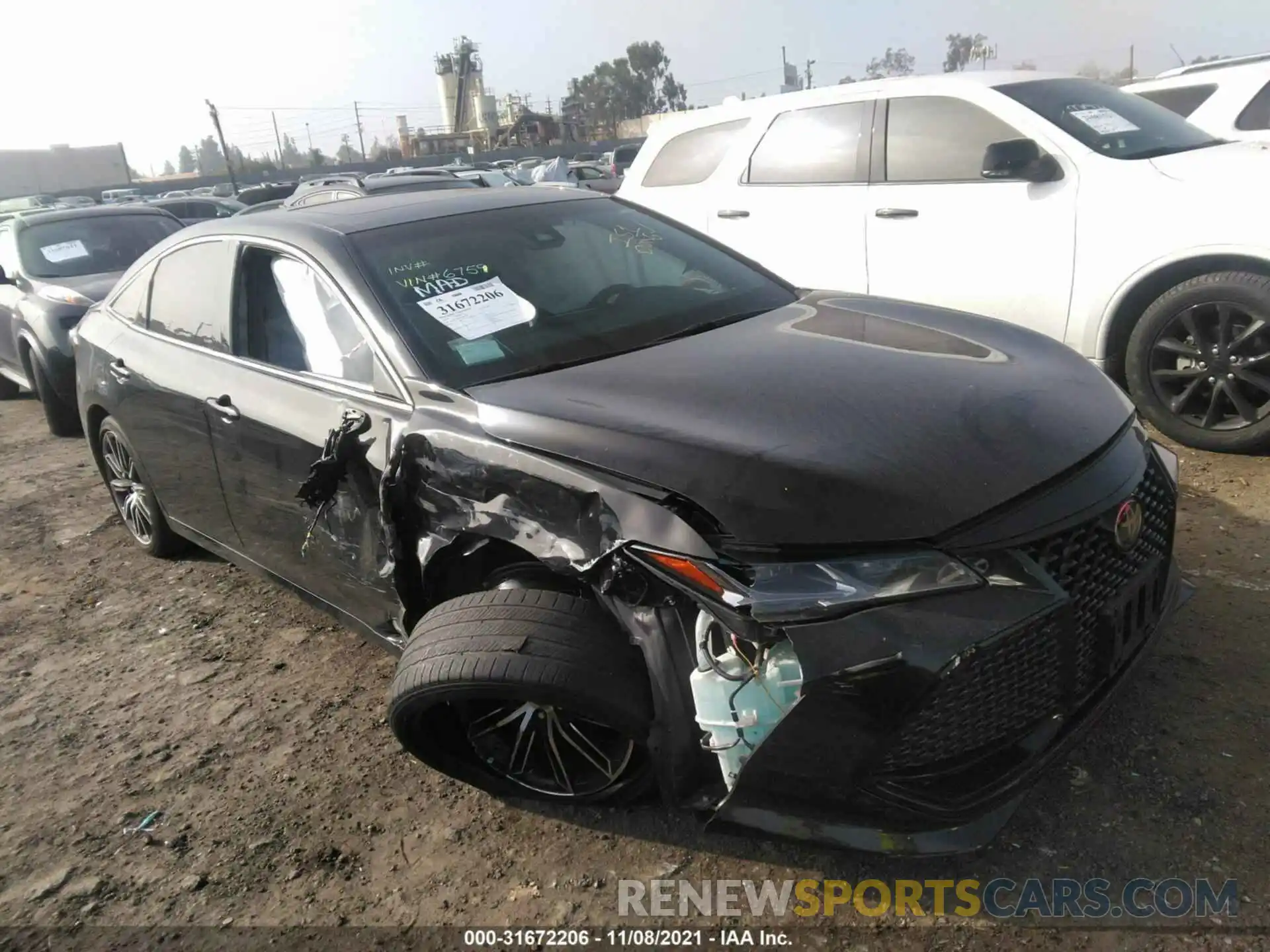 1 Photograph of a damaged car 4T1BZ1FB6KU006759 TOYOTA AVALON 2019