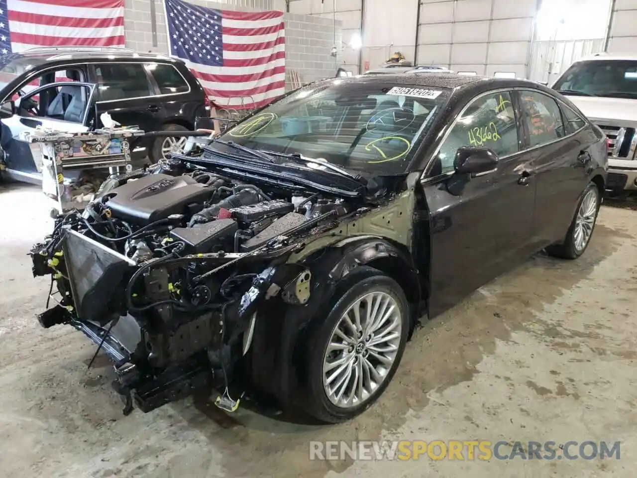 2 Photograph of a damaged car 4T1BZ1FB6KU009161 TOYOTA AVALON 2019