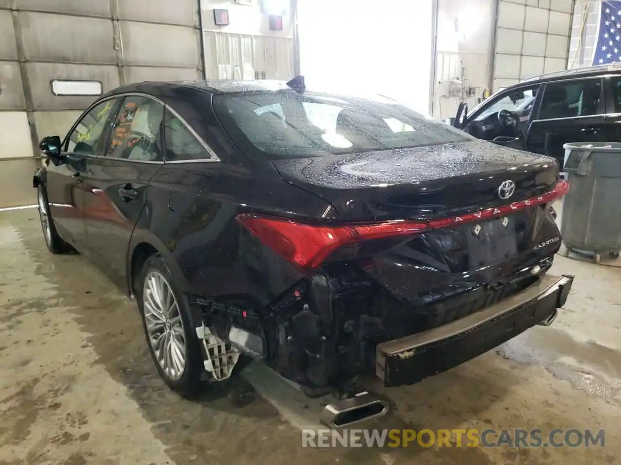 3 Photograph of a damaged car 4T1BZ1FB6KU009161 TOYOTA AVALON 2019