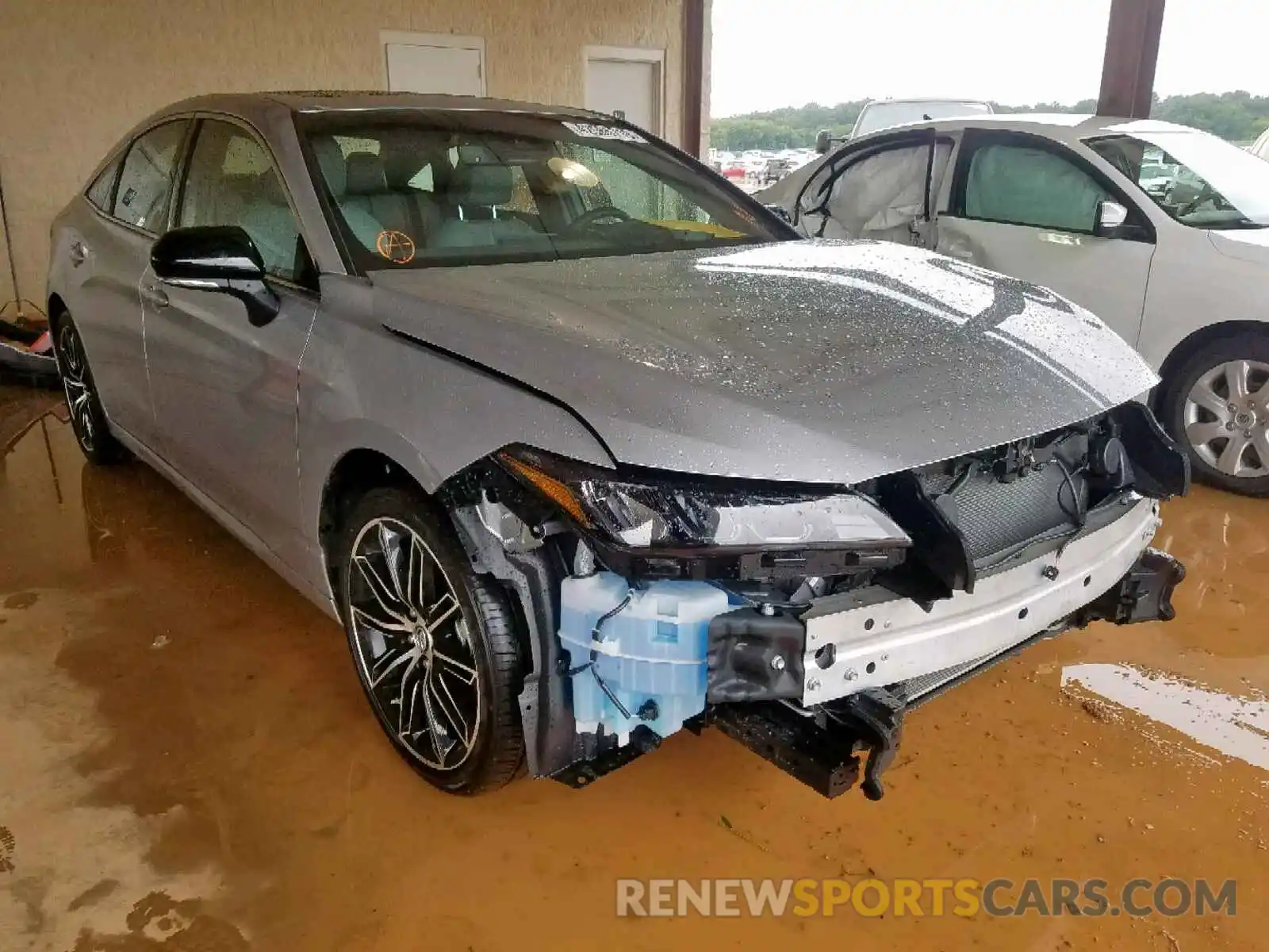 1 Photograph of a damaged car 4T1BZ1FB6KU010326 TOYOTA AVALON 2019