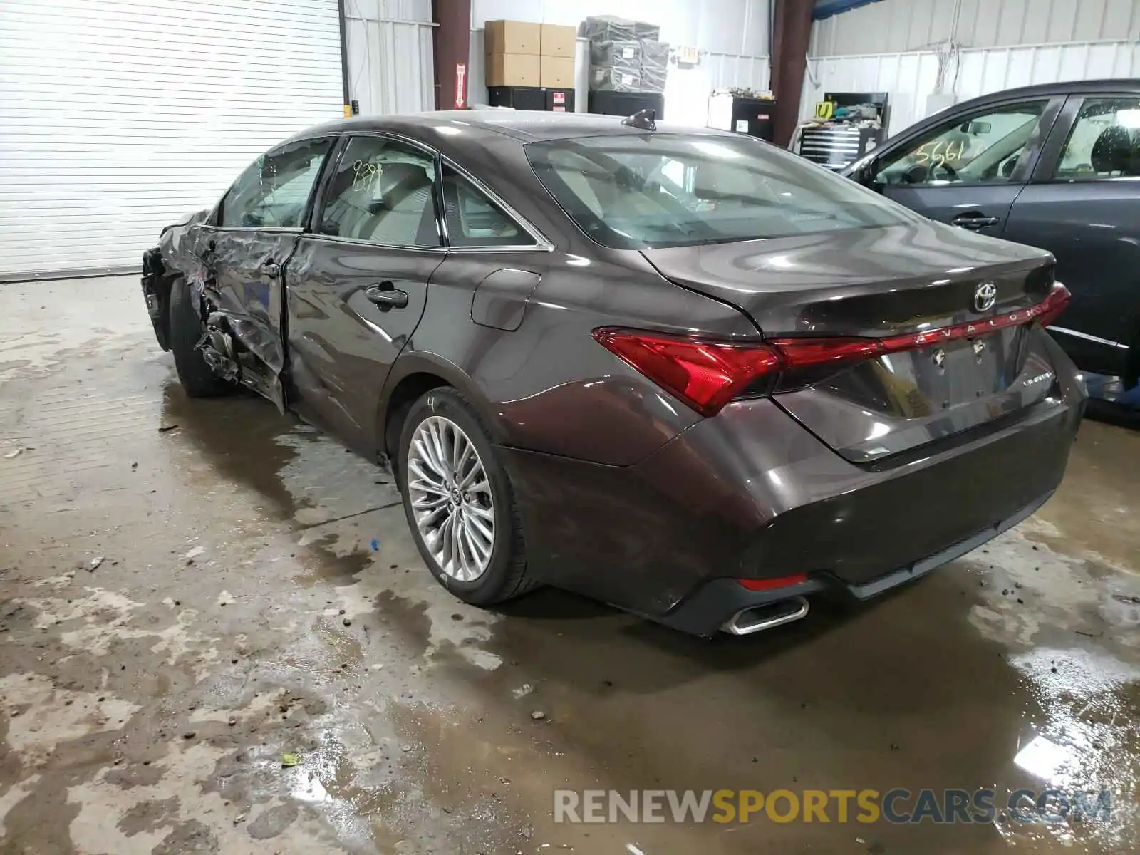 3 Photograph of a damaged car 4T1BZ1FB6KU011816 TOYOTA AVALON 2019