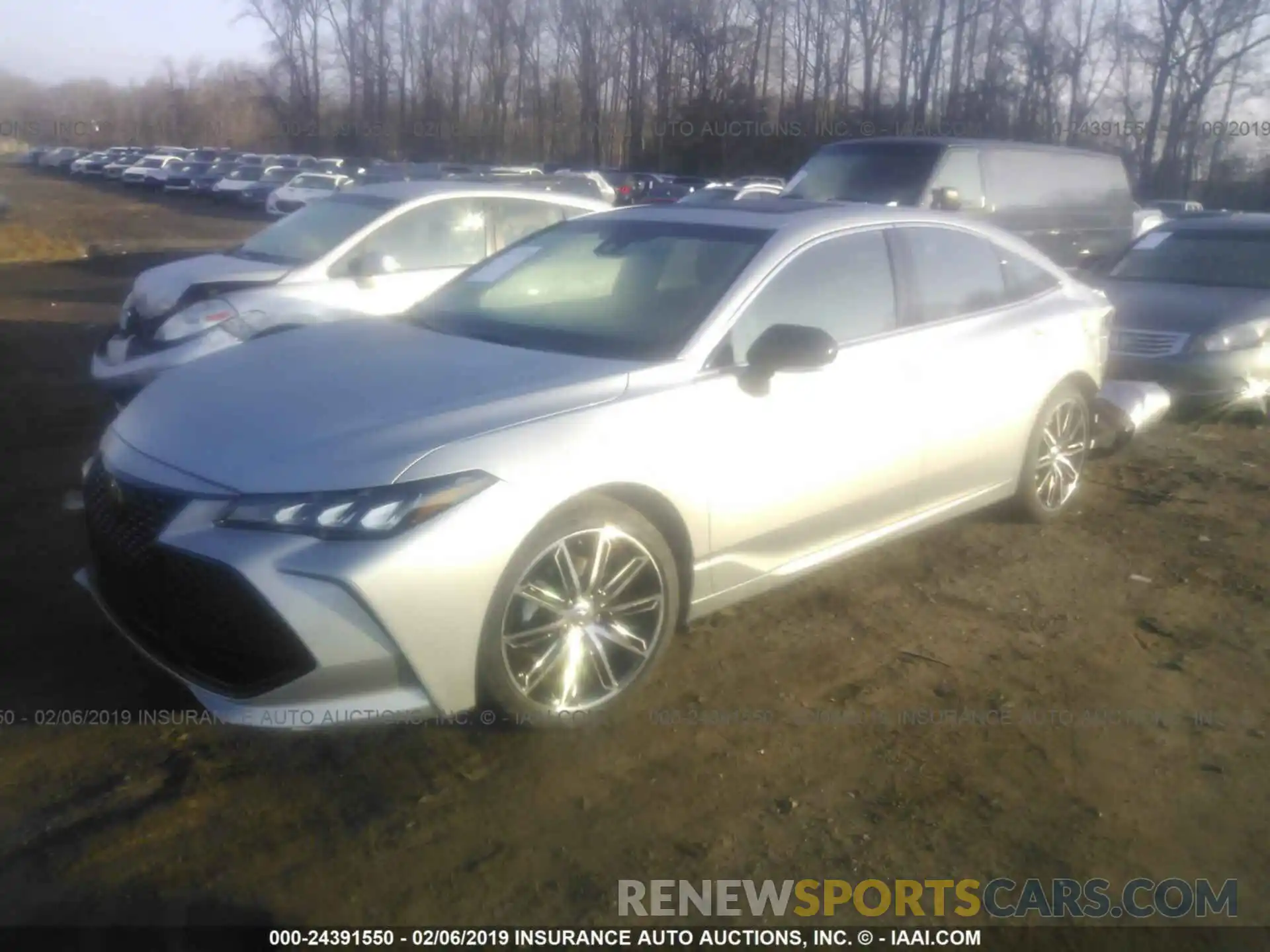 2 Photograph of a damaged car 4T1BZ1FB6KU013212 TOYOTA AVALON 2019