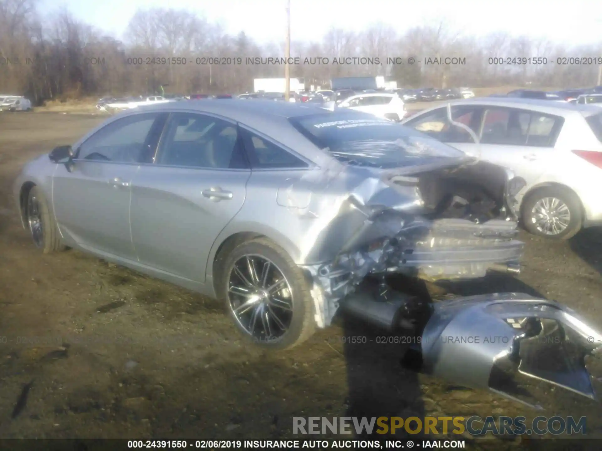 3 Photograph of a damaged car 4T1BZ1FB6KU013212 TOYOTA AVALON 2019