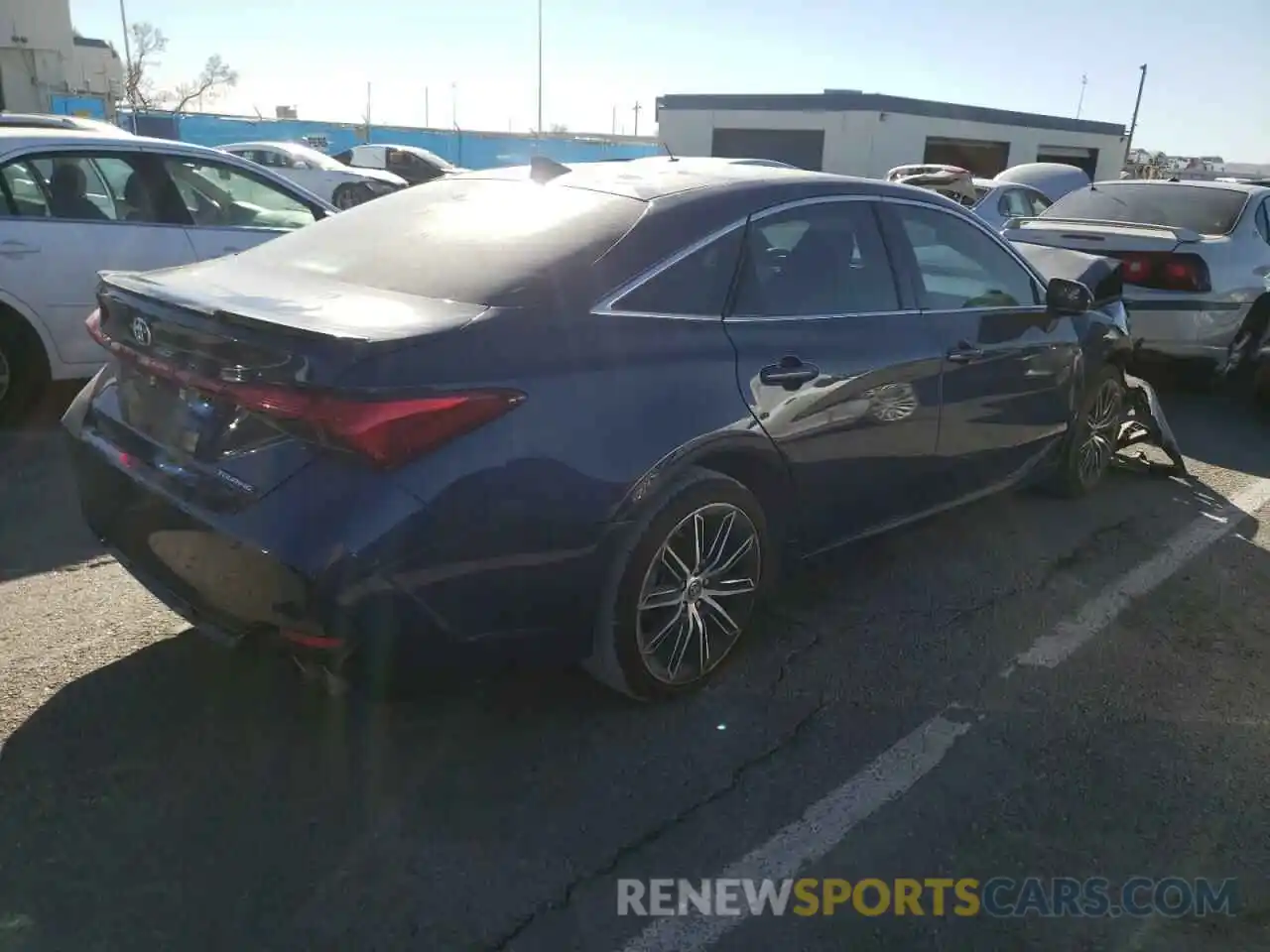 4 Photograph of a damaged car 4T1BZ1FB6KU013811 TOYOTA AVALON 2019