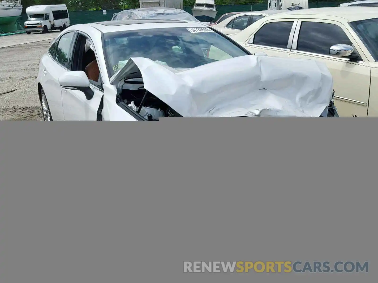 1 Photograph of a damaged car 4T1BZ1FB6KU015218 TOYOTA AVALON 2019