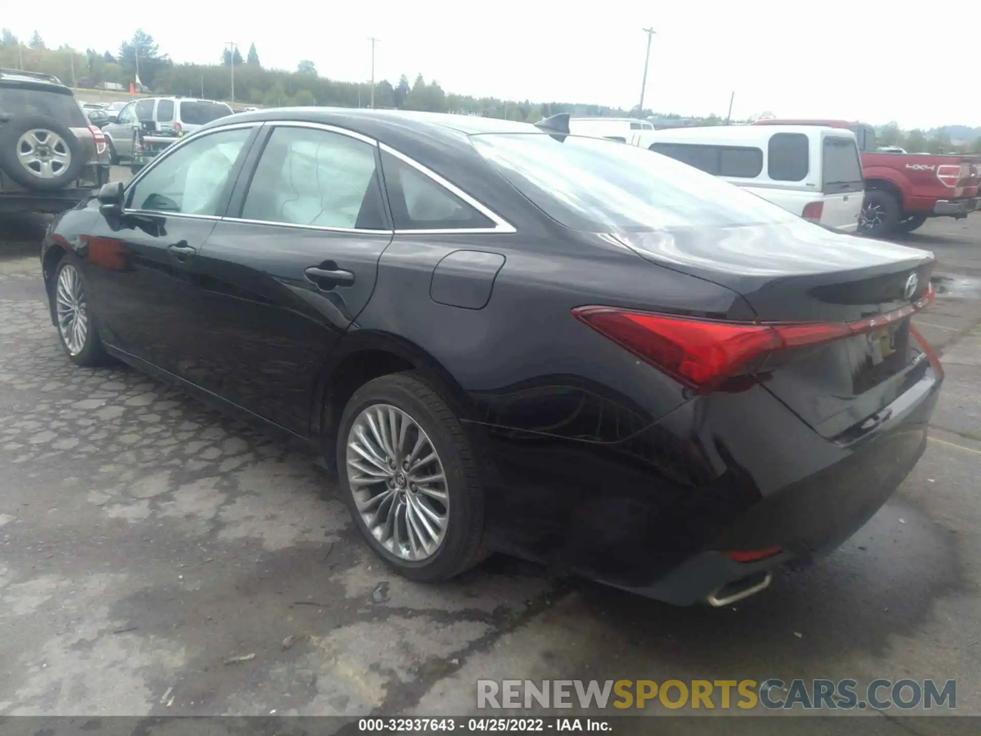 3 Photograph of a damaged car 4T1BZ1FB6KU016059 TOYOTA AVALON 2019