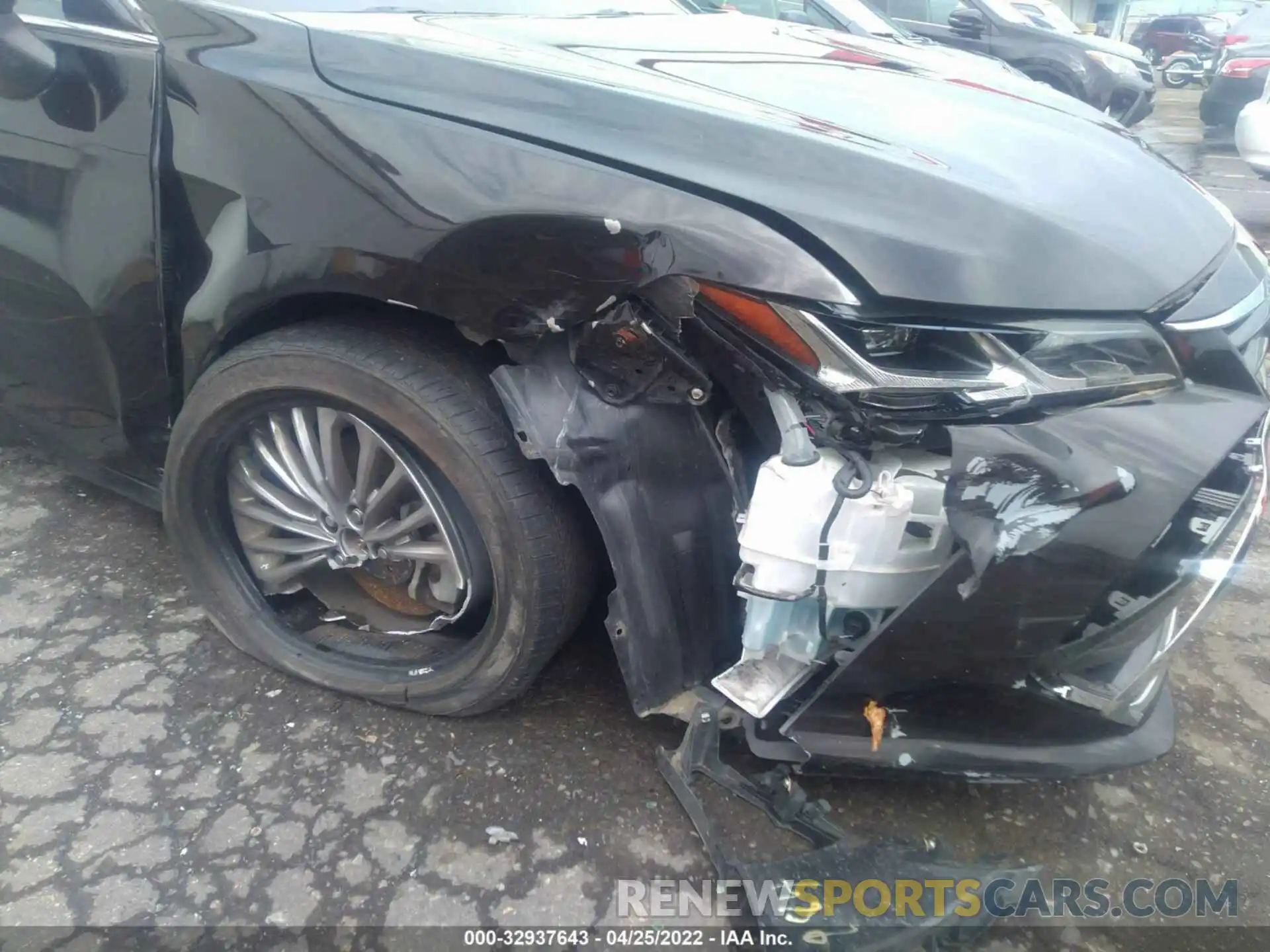 6 Photograph of a damaged car 4T1BZ1FB6KU016059 TOYOTA AVALON 2019