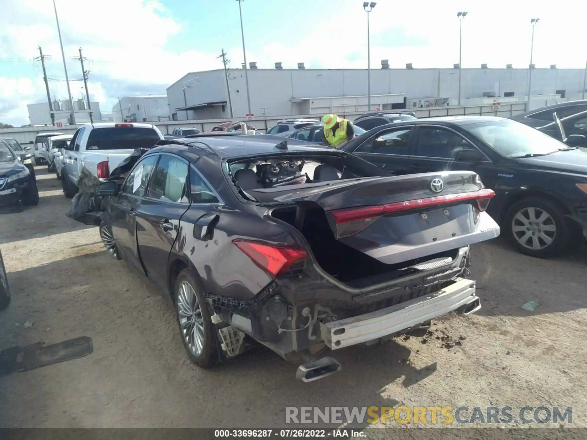 3 Photograph of a damaged car 4T1BZ1FB6KU019785 TOYOTA AVALON 2019