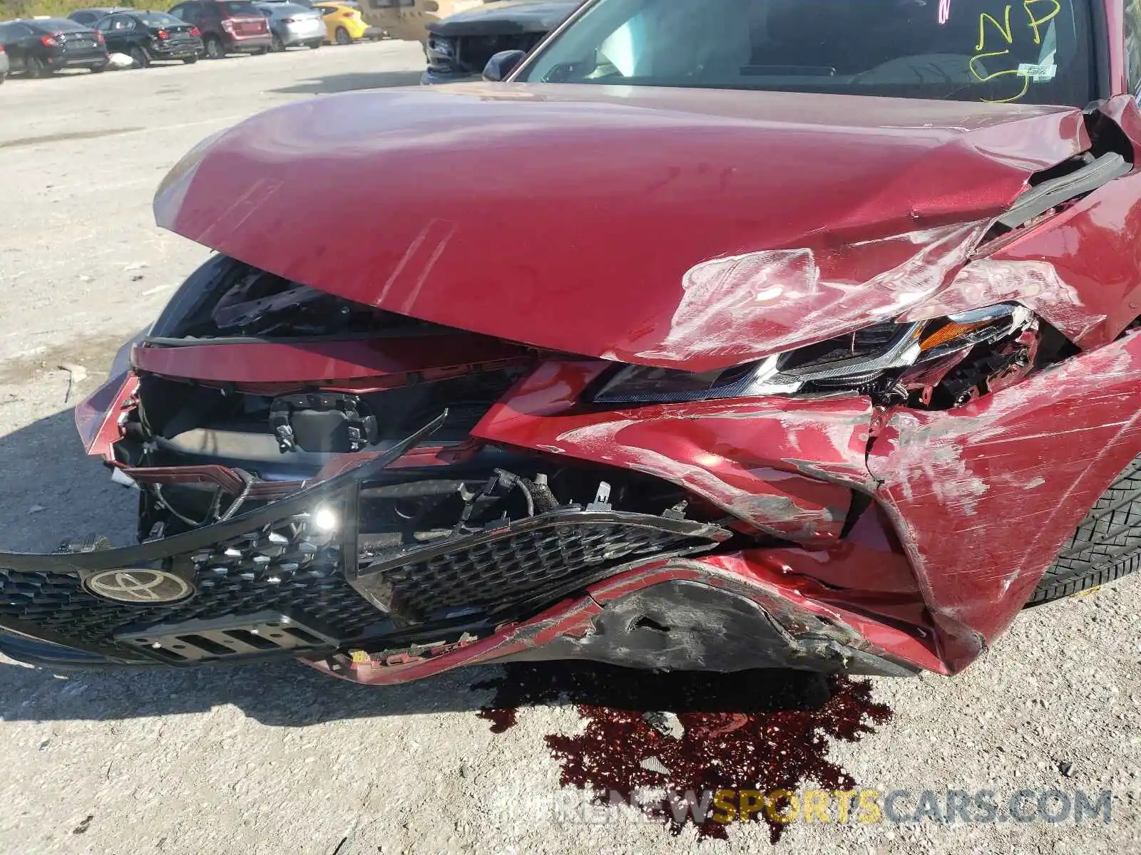 9 Photograph of a damaged car 4T1BZ1FB6KU020466 TOYOTA AVALON 2019