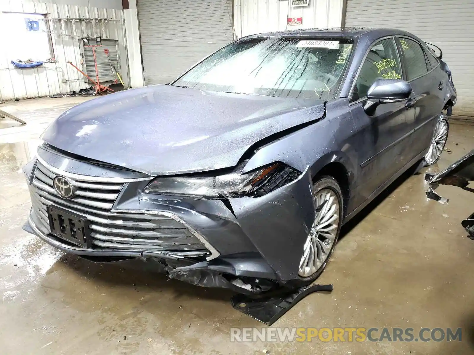 2 Photograph of a damaged car 4T1BZ1FB6KU020645 TOYOTA AVALON 2019