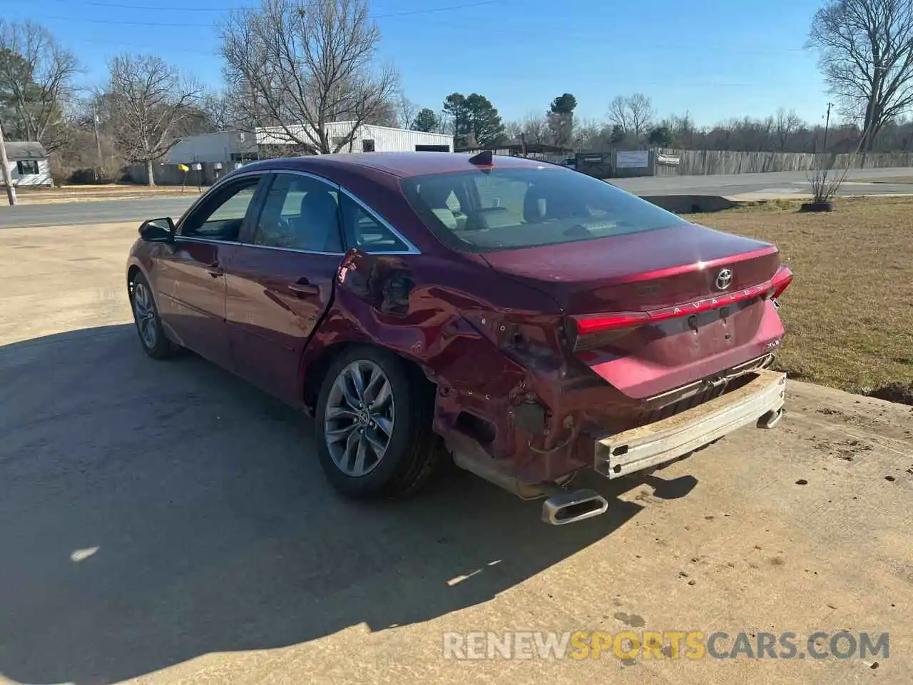 3 Photograph of a damaged car 4T1BZ1FB6KU021245 TOYOTA AVALON 2019