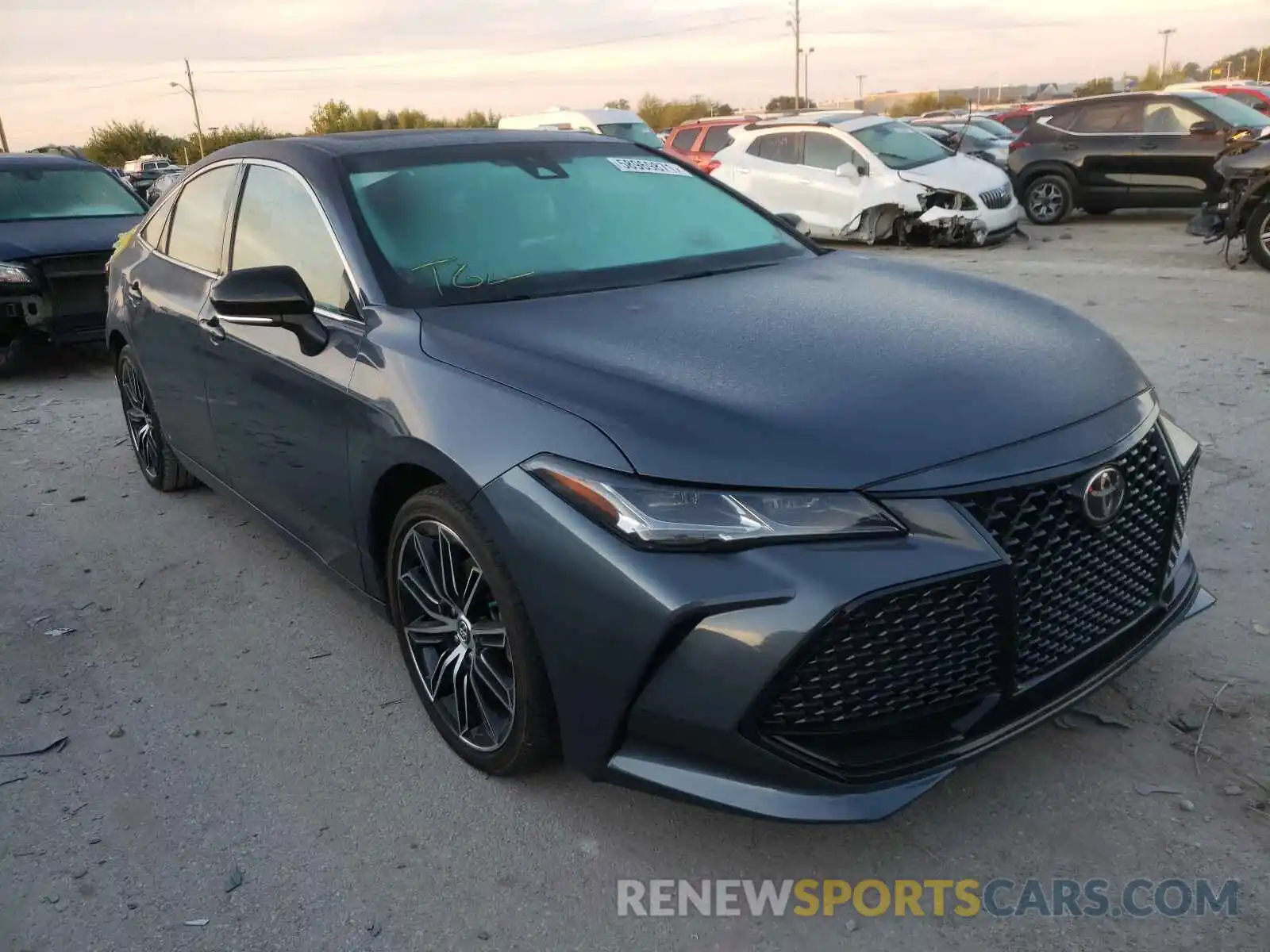 1 Photograph of a damaged car 4T1BZ1FB6KU021438 TOYOTA AVALON 2019