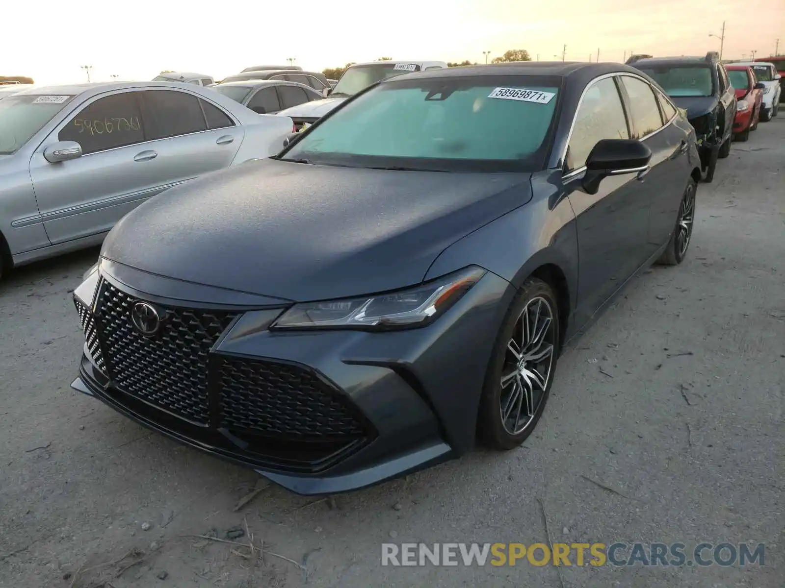 2 Photograph of a damaged car 4T1BZ1FB6KU021438 TOYOTA AVALON 2019